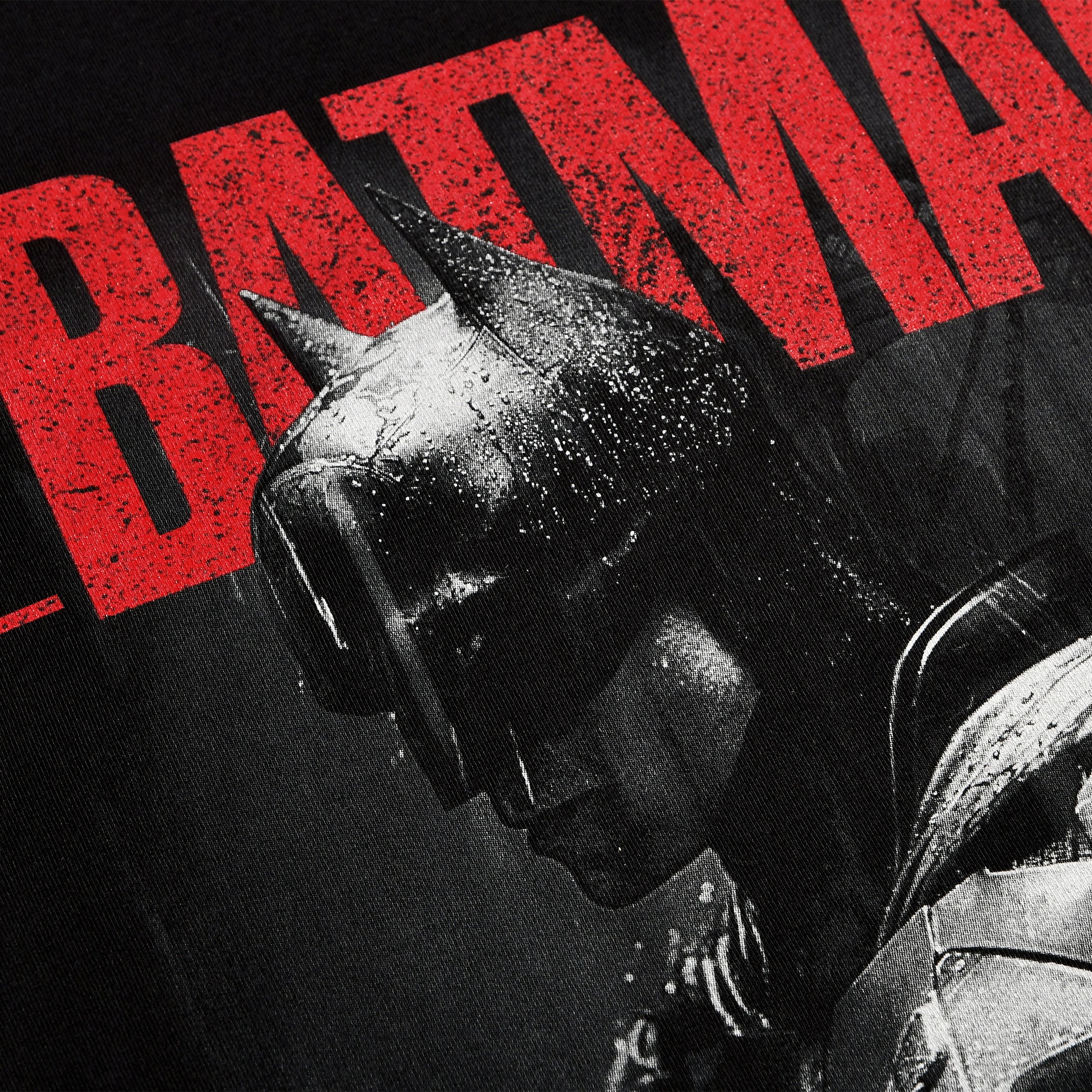Product image The Batman - Standing In The Rain T-Shirt Black