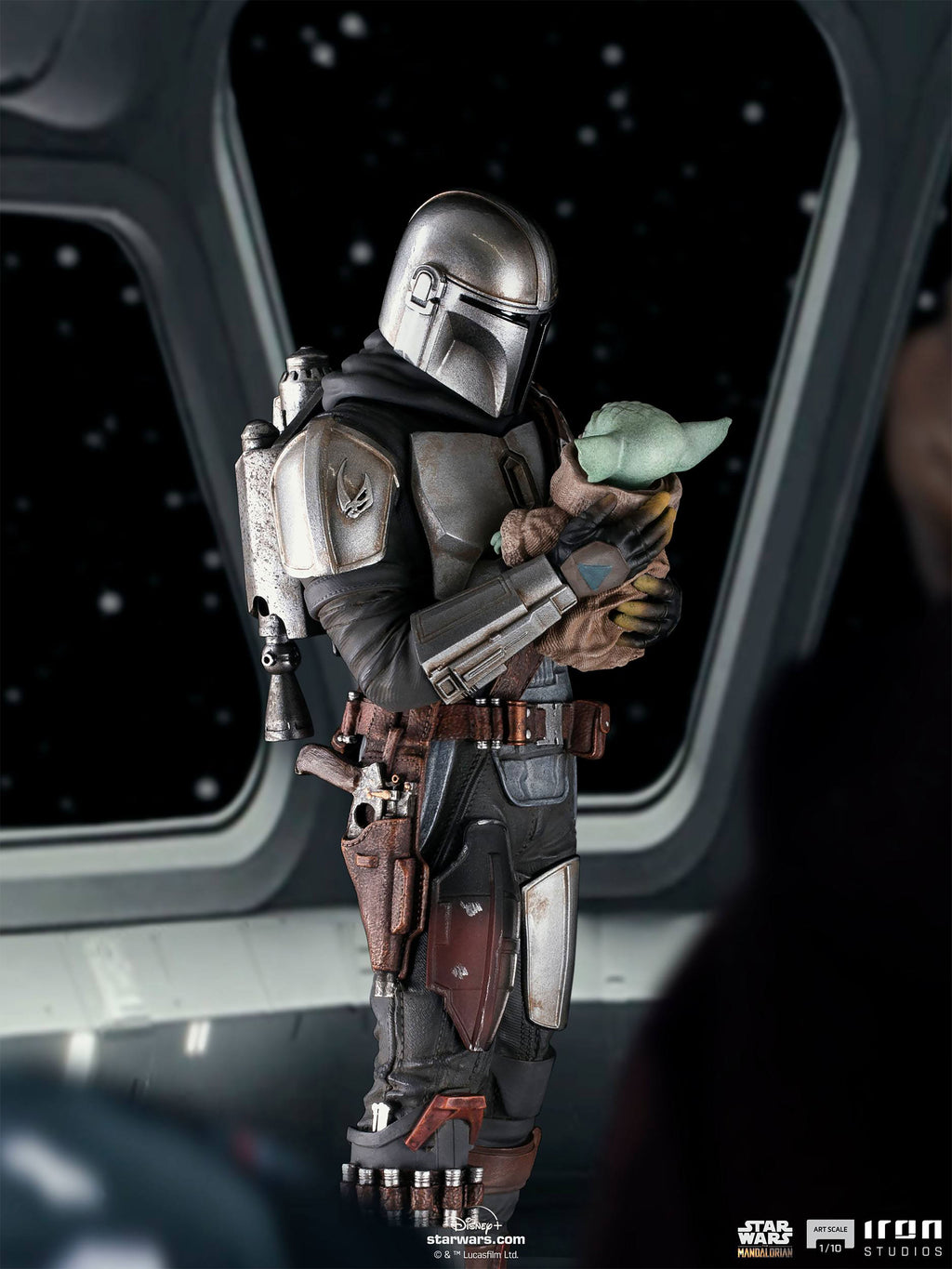 Product image Mando with Grogu BDS Art Scale Deluxe Statue - Star Wars The Mandalorian