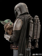 Product image Mando with Grogu BDS Art Scale Deluxe Statue - Star Wars The Mandalorian