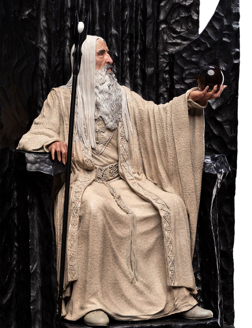 Product image The Lord of the Rings - Saruman the White Statue deluxe 1:6