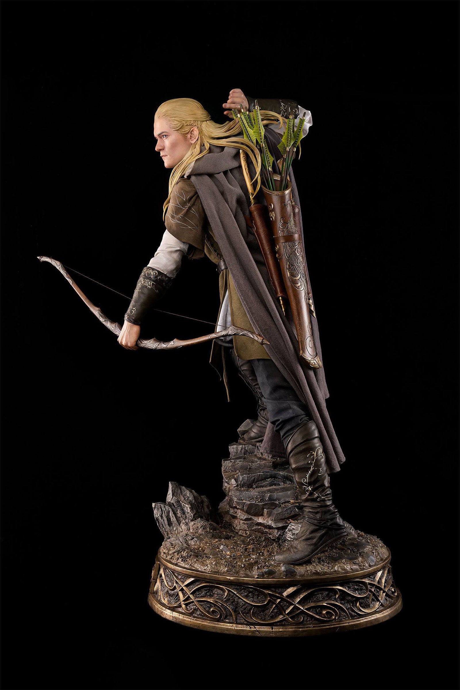 Product image The Lord of the Rings - Legolas Premium Collector Statue 1:2