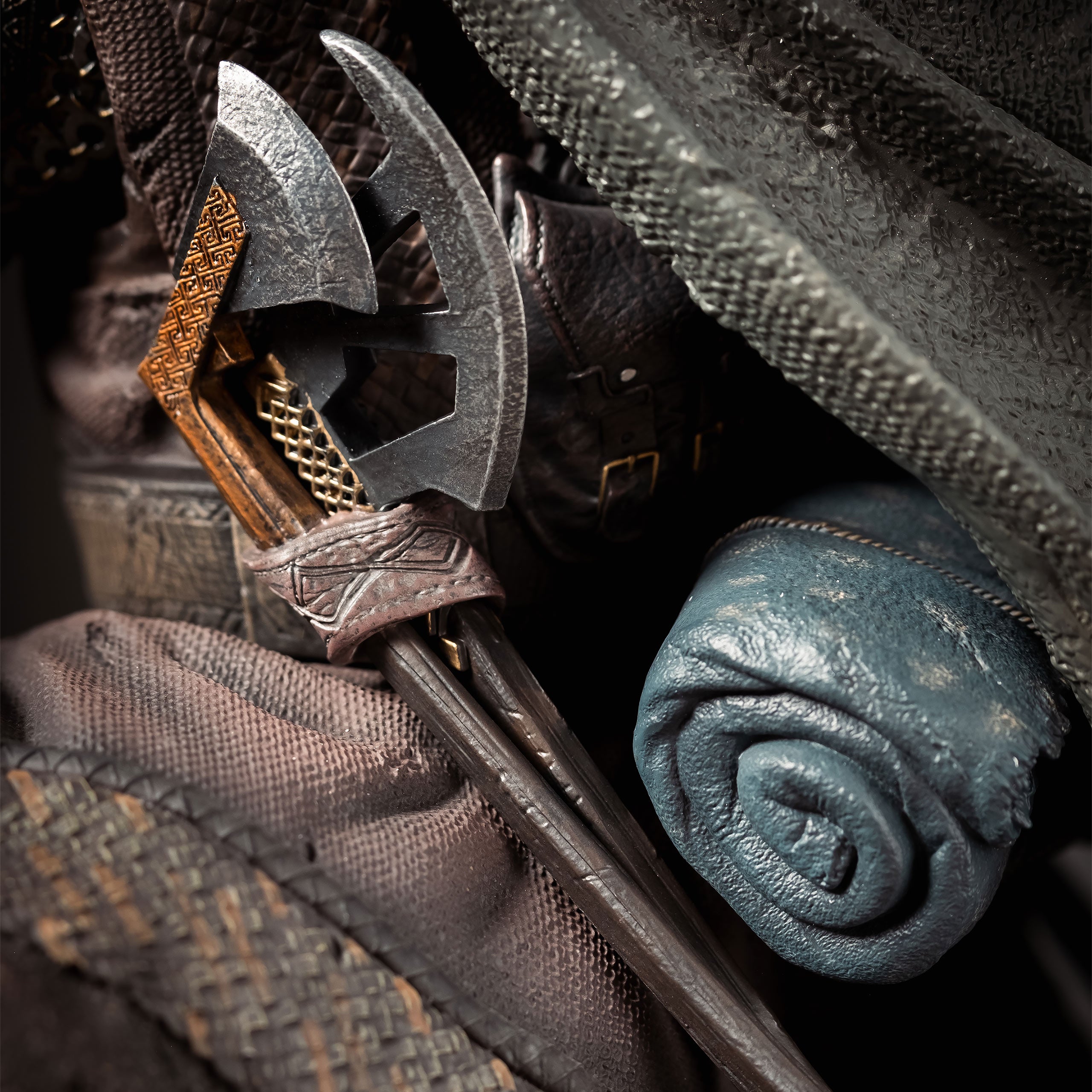 Product image The Lord of the Rings - Gimli Premium Collector's Statue Bonus Version