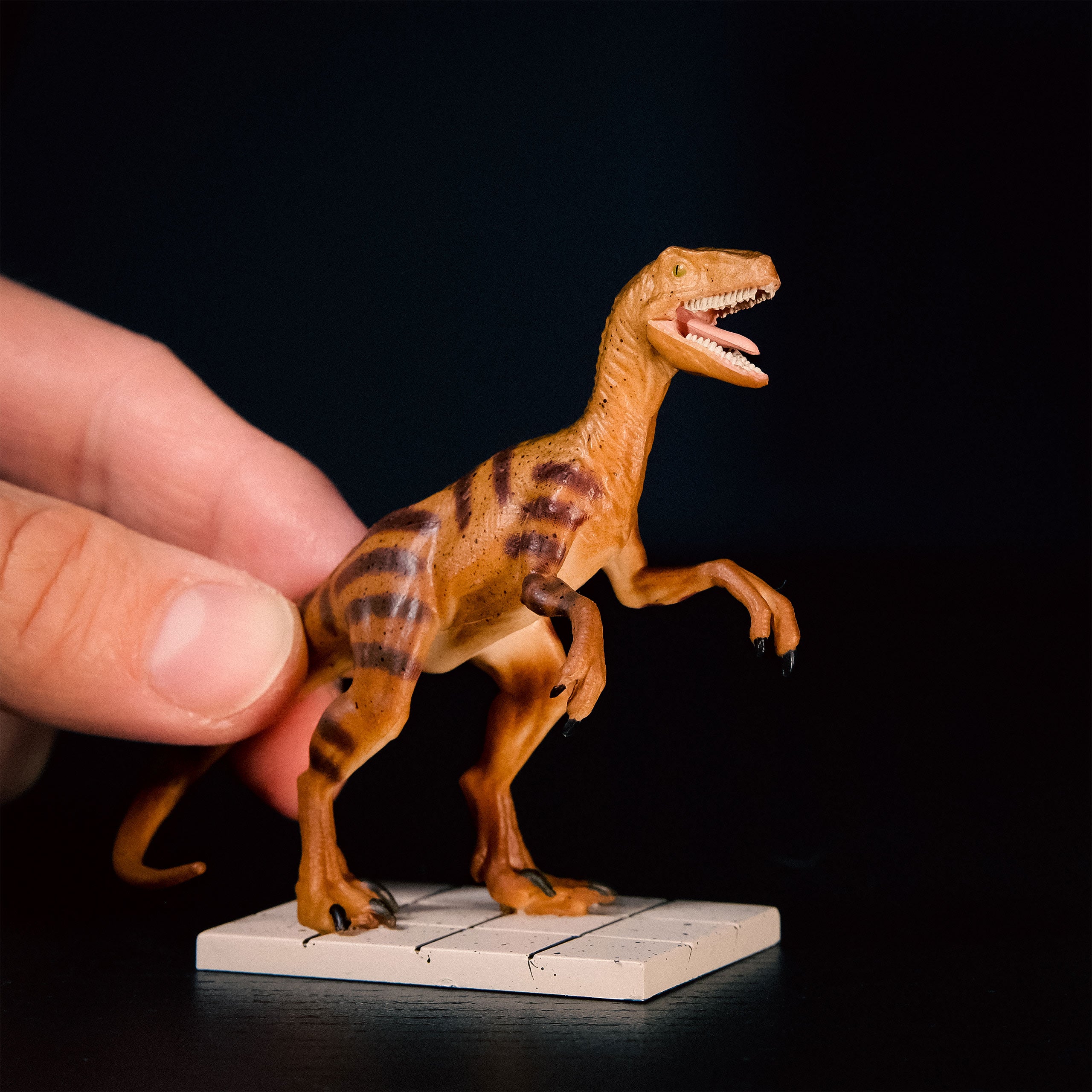 Product image Jurassic Park - Velociraptor Figure Set