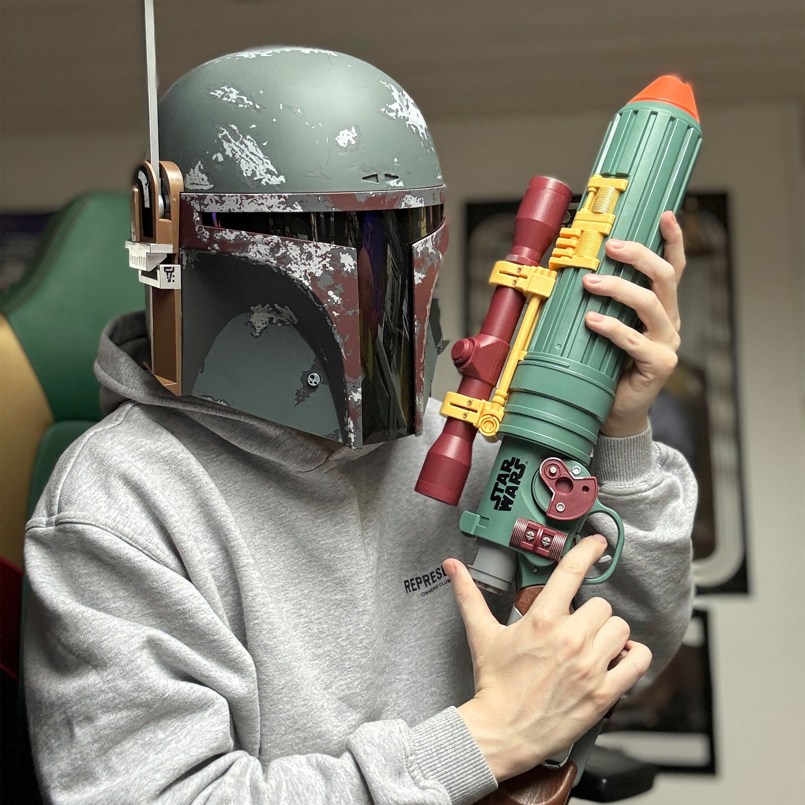 Product image Star Wars - Boba Fett EE-3 Nerf Blaster with Light and Sound 1:1