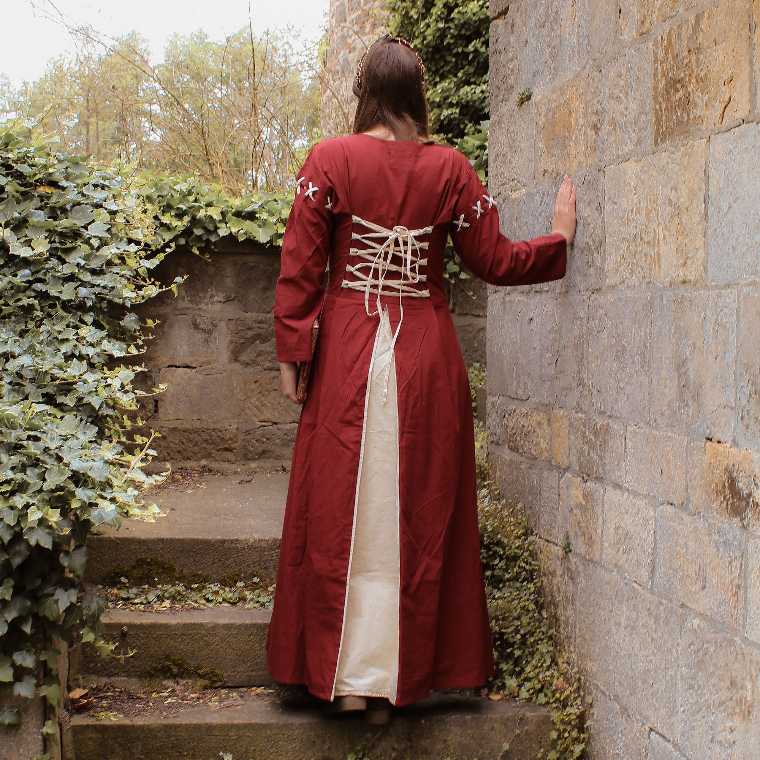 Product image Medieval dress Larina red beige