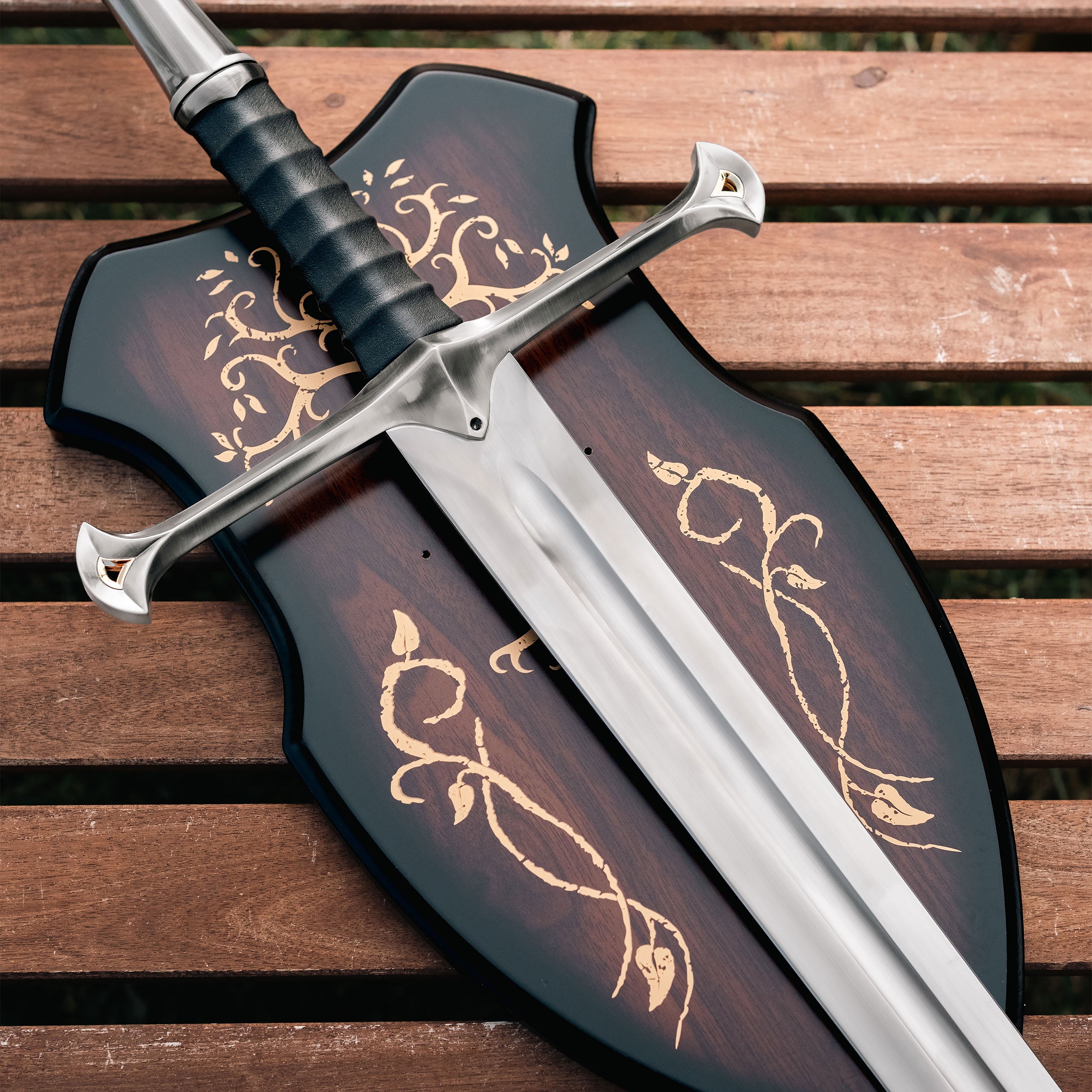 Product image Narsil Elendil’s Sword Replica - The Lord of the Rings