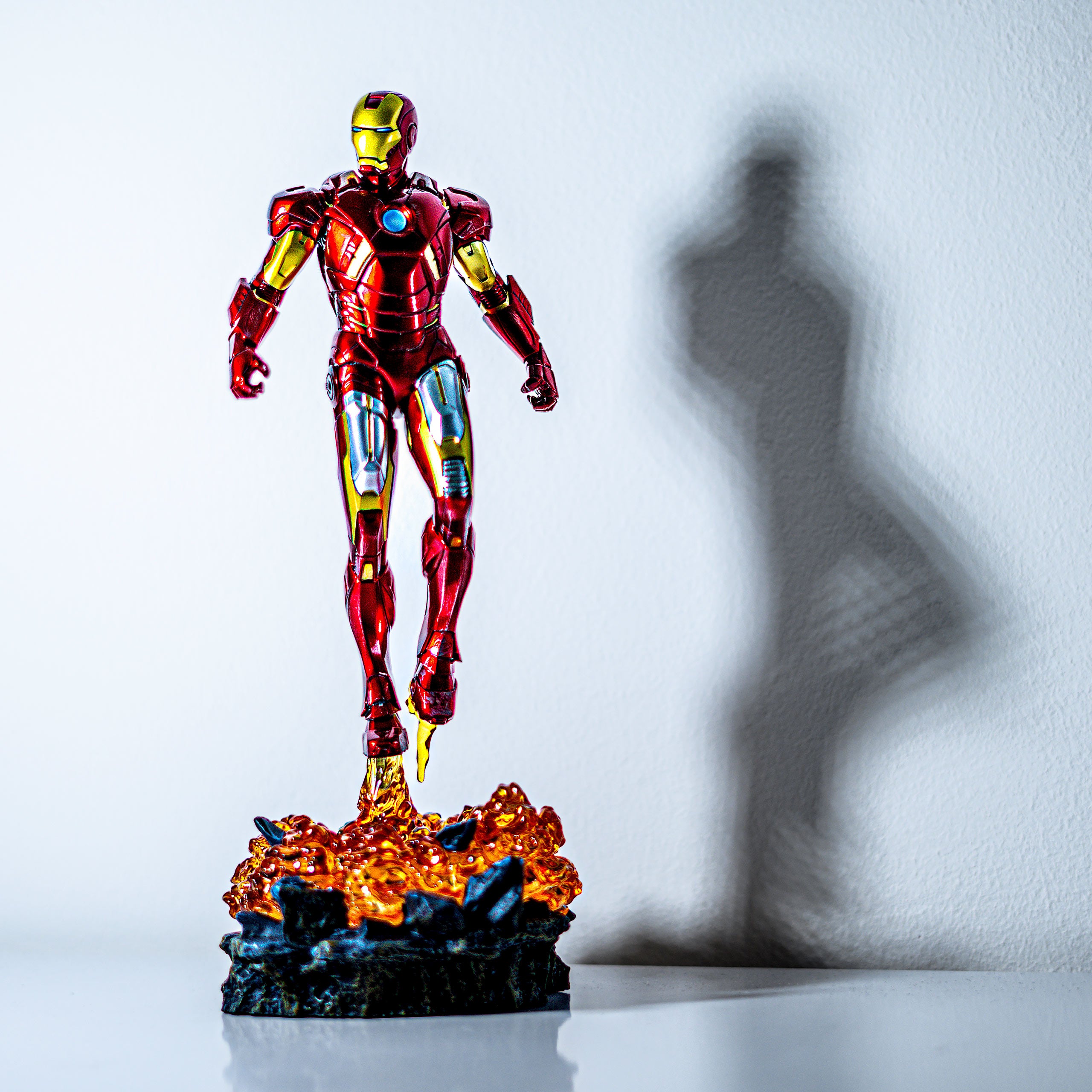 Product image Iron Man - The Infinity Saga BDS Art Scale Deluxe Statue with Light Function