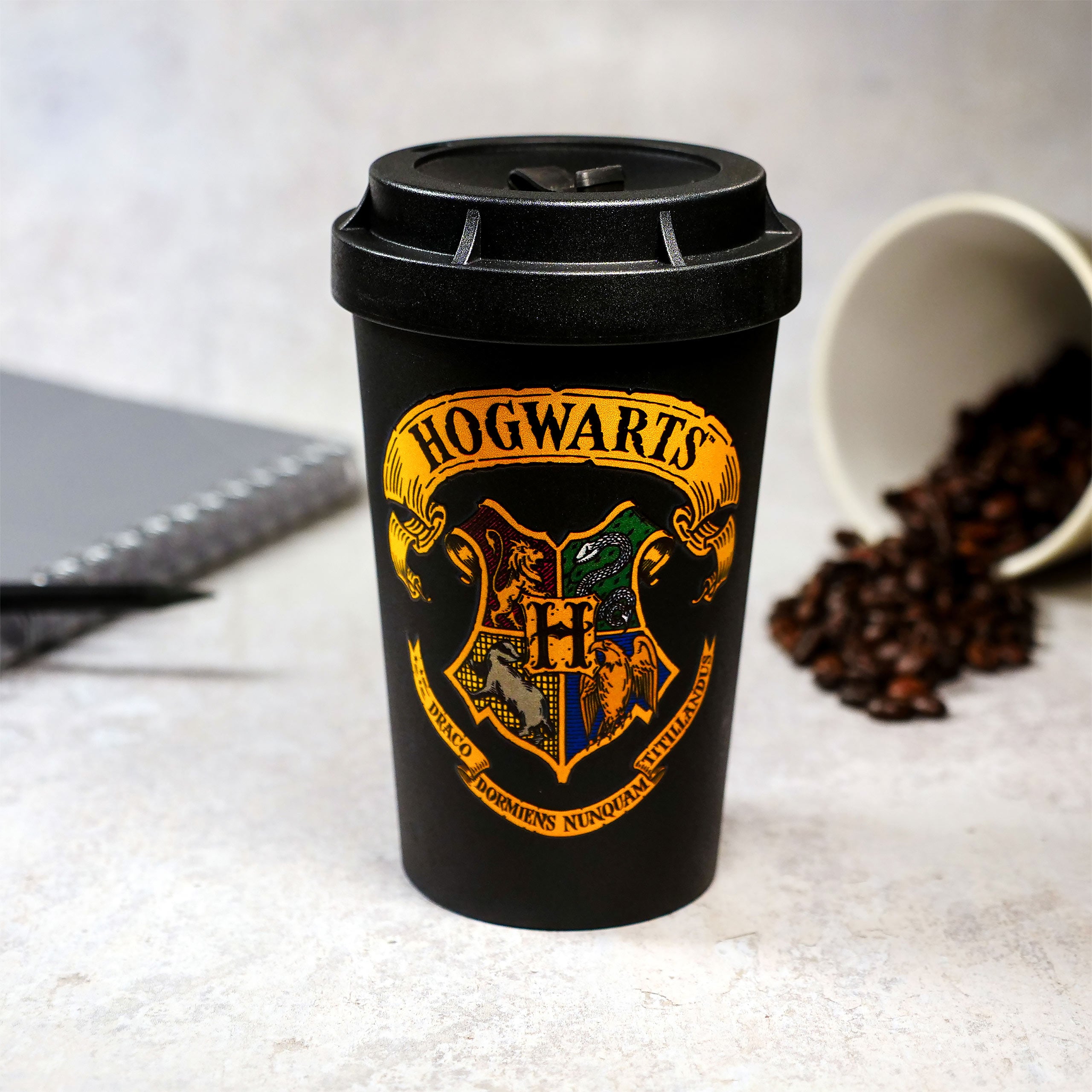Product image Hogwarts Crest To Go Mug - Harry Potter