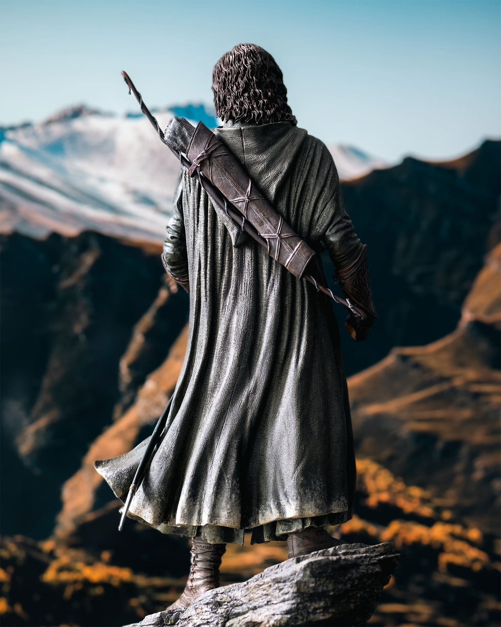 Product image The Lord of the Rings - Aragorn Statue Deluxe 1:6