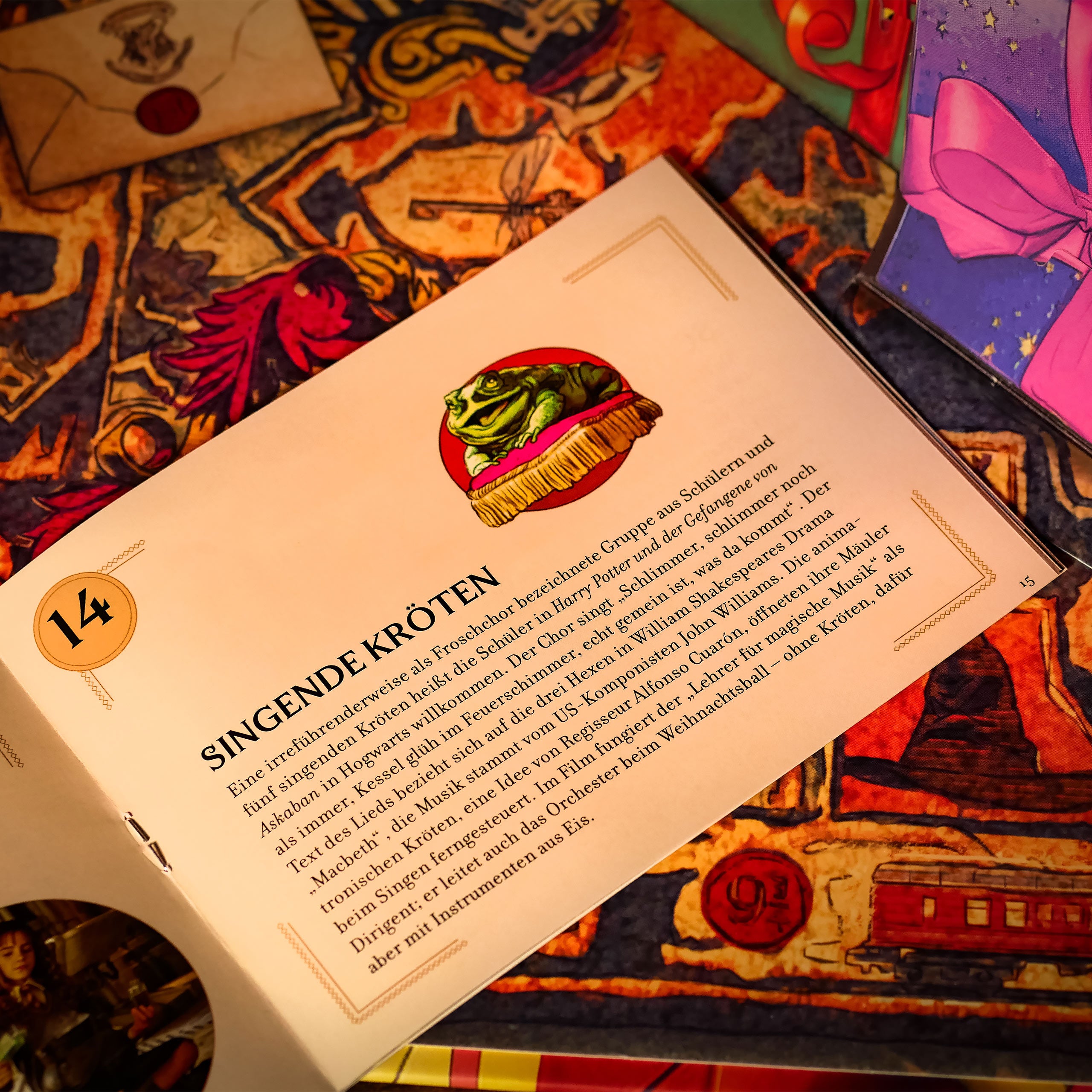 Product image Harry Potter - Christmas with Hedwig - The Big Pop-up Advent Calendar Book