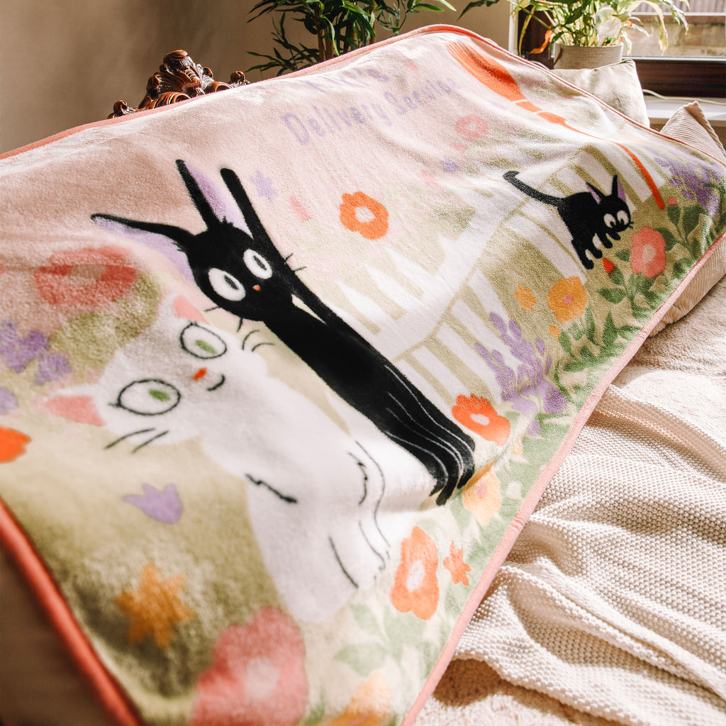 Product image Kiki's Little Delivery Service - Jiji and Lily Blanket