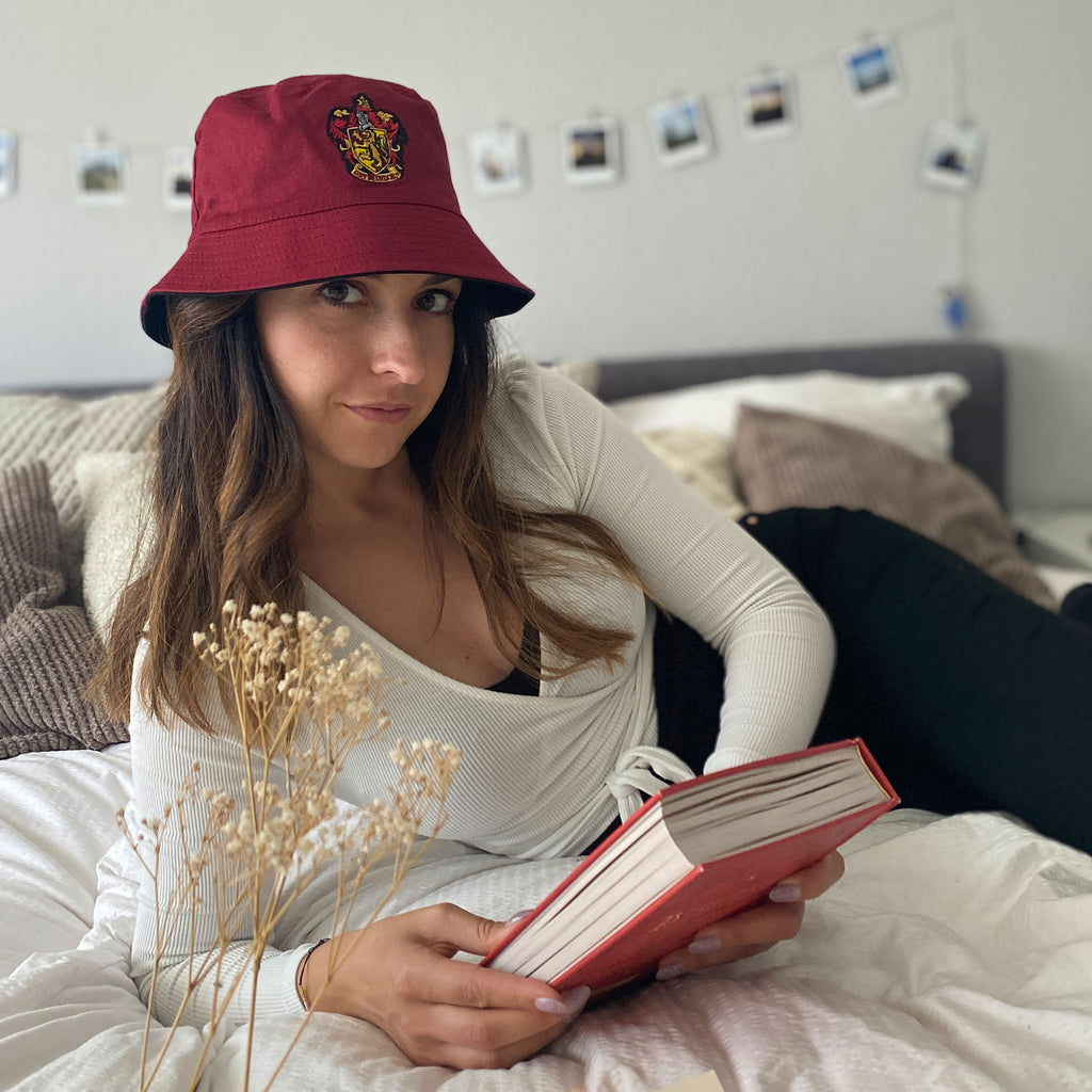 Product image Gryffindor Crest Hat with Reversible Design - Harry Potter