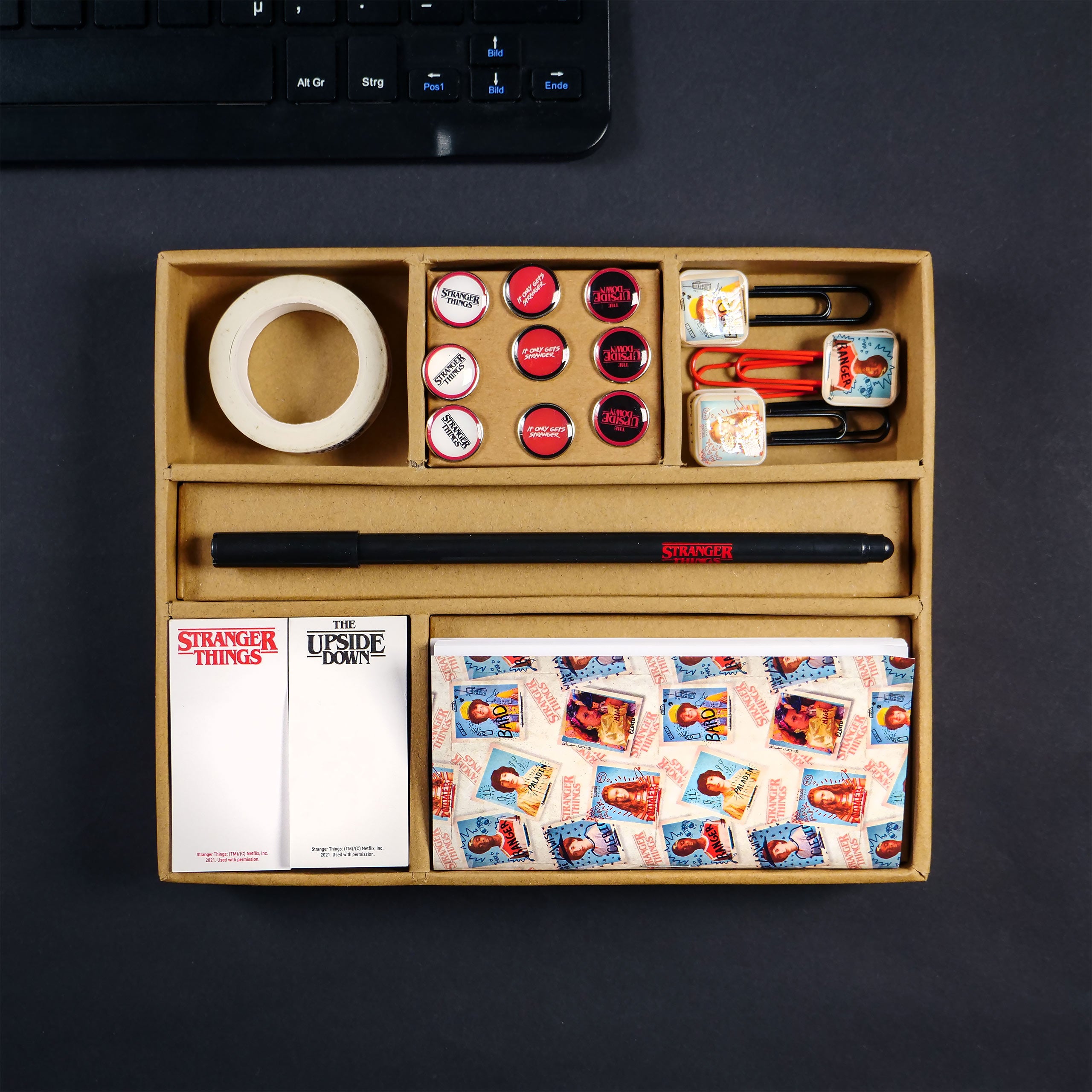 Product image Stranger Things - Characters Stationery Set