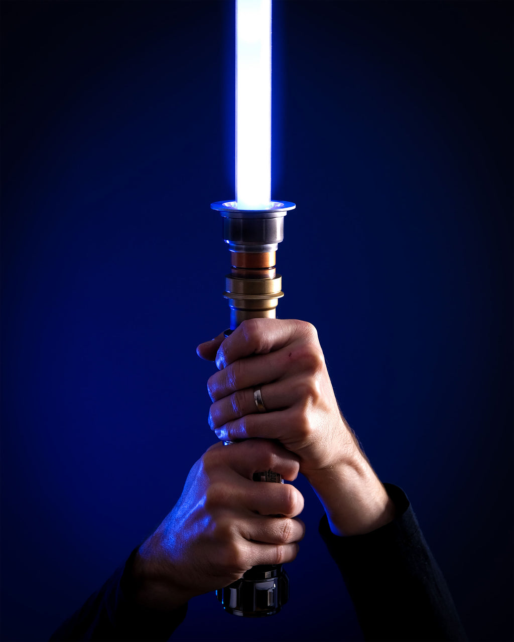 Product image Obi-Wan Kenobi Force FX Elite Lightsaber - Star Wars