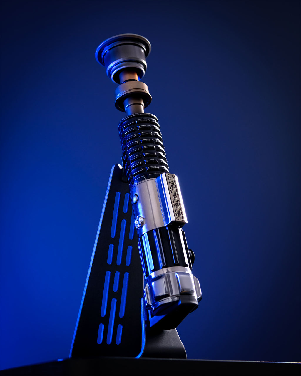 Product image Obi-Wan Kenobi Force FX Elite Lightsaber - Star Wars