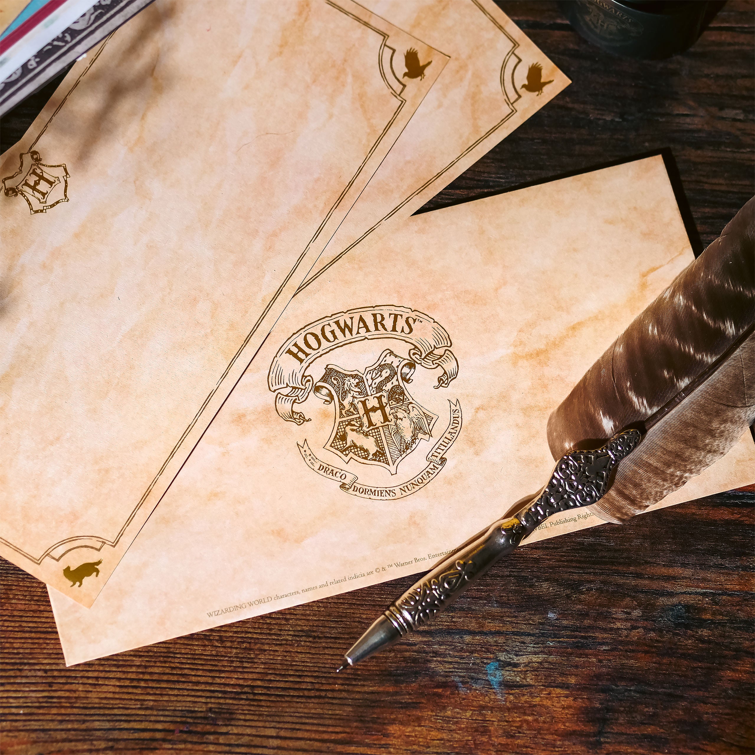 Product image Harry Potter - Quill Pen with Hogwarts Letter Set
