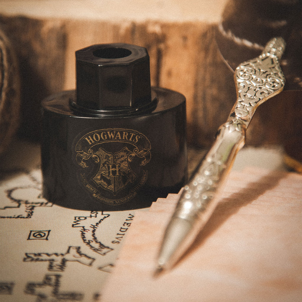 Product image Harry Potter - Quill Pen with Hogwarts Letter Set