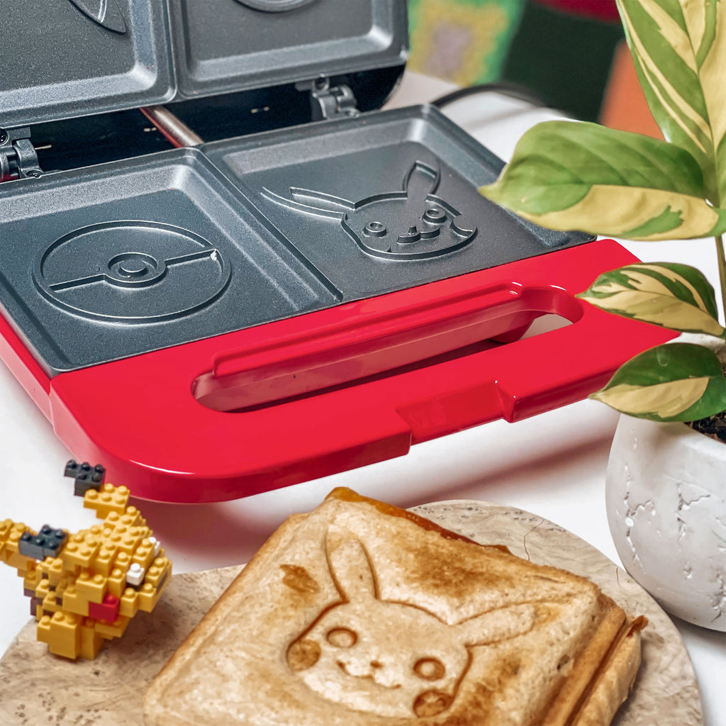 Product image Pokemon - Pikachu and Pokeball Sandwich Maker