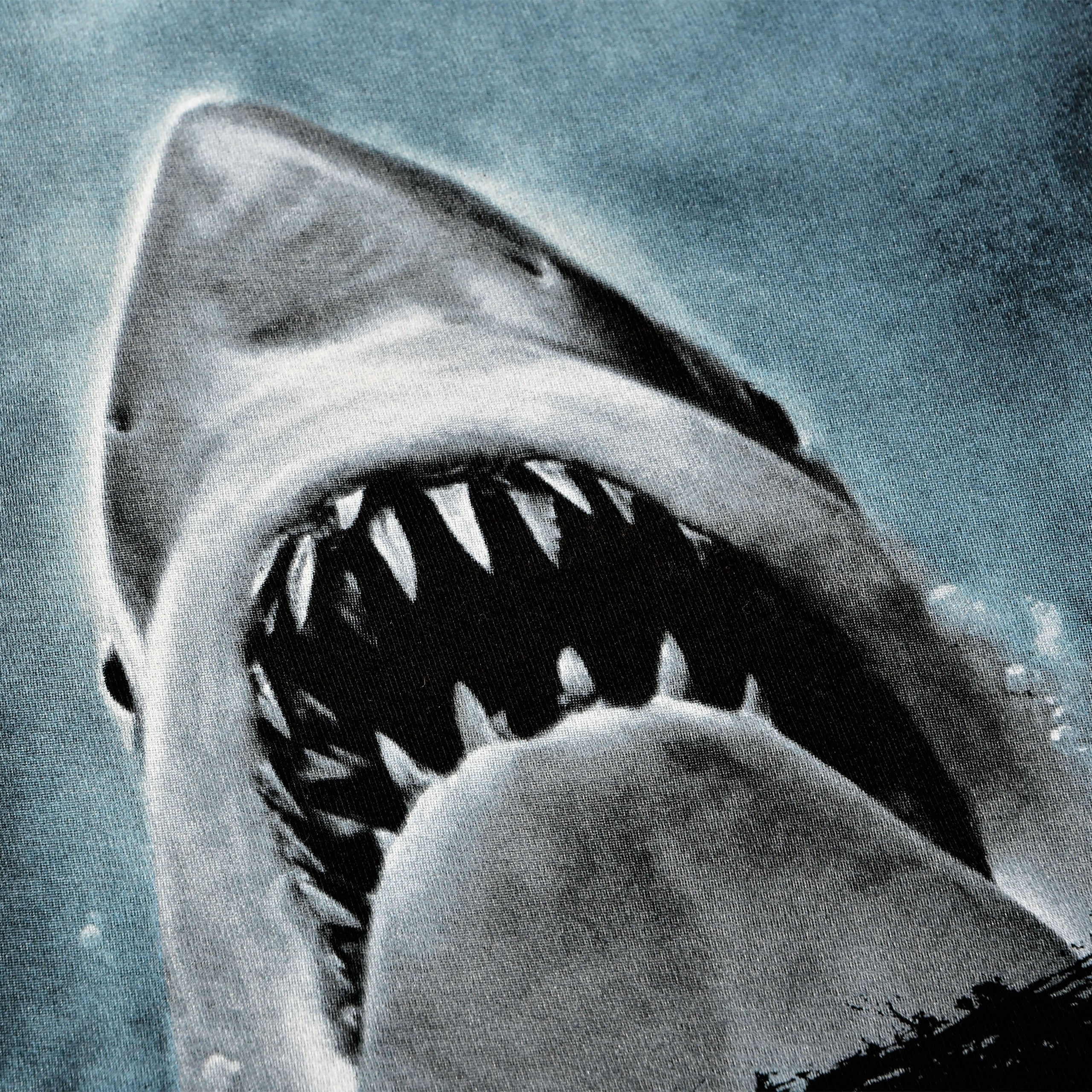 Product image The White Shark - Jaws Poster Shirt Black