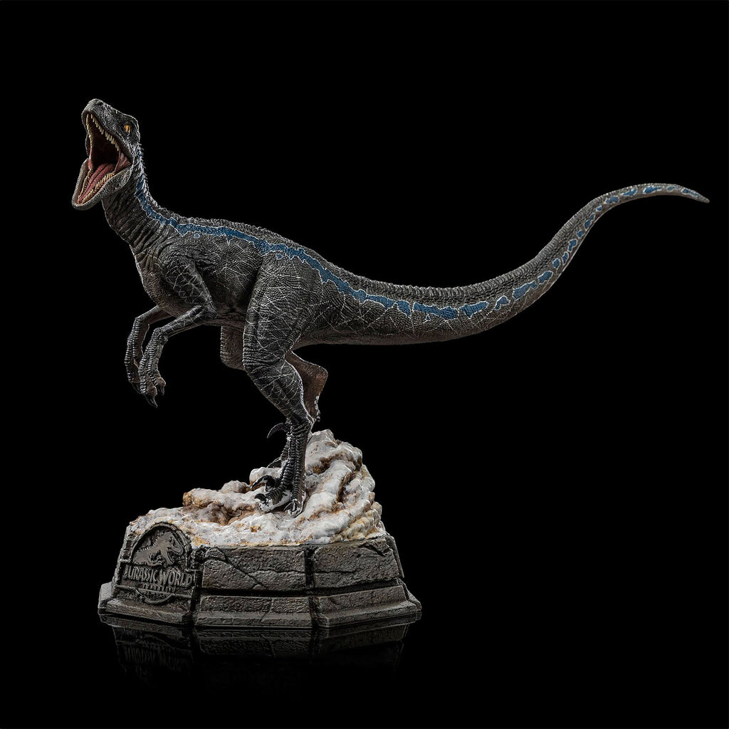 Product image Jurassic World - Blue Art Scale Deluxe Statue