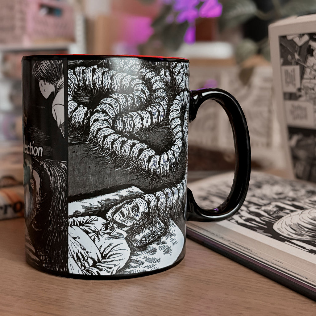 Product image Junji Ito - Honored Ancestor Thermo Effect Cup