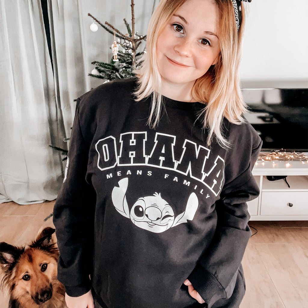 Product image Lilo & Stitch - Ohana Means Family Sweater black