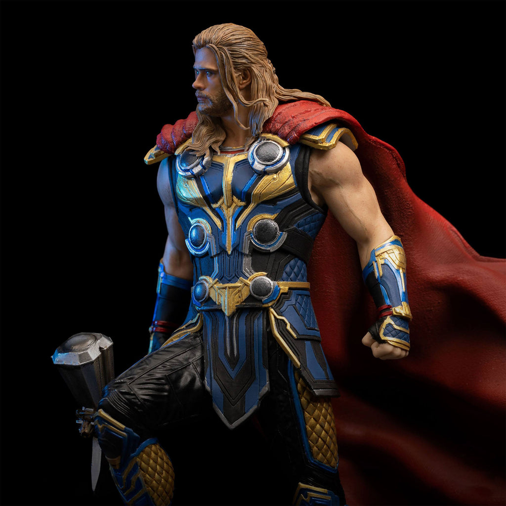 Product image Thor - Love and Thunder - BDS Art Scale Deluxe Statue