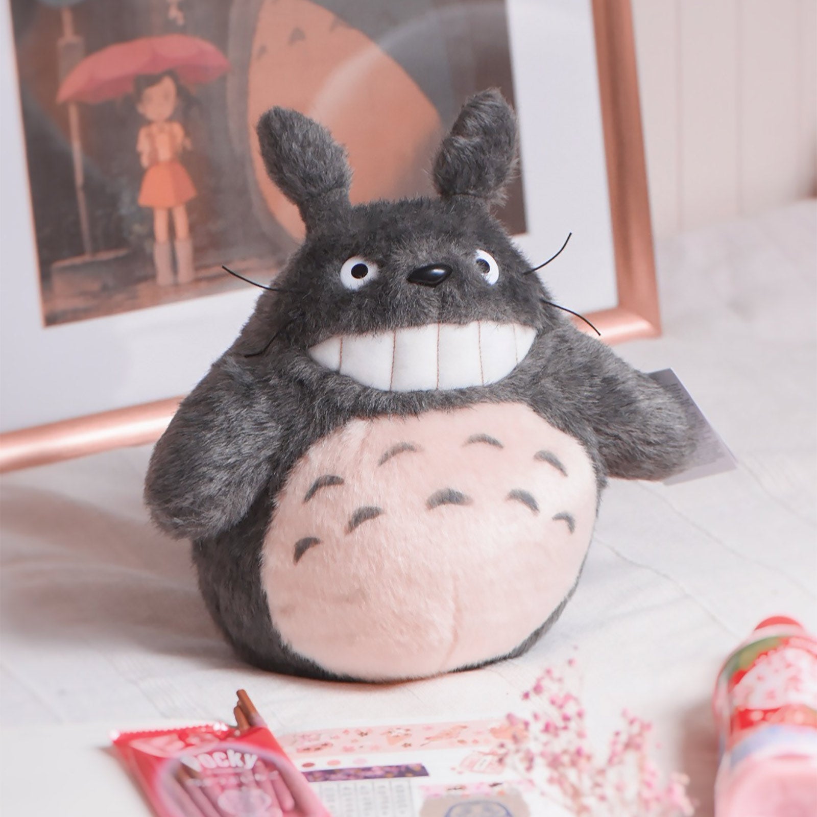 Product image Totoro - Smiling Plush Figure Grey
