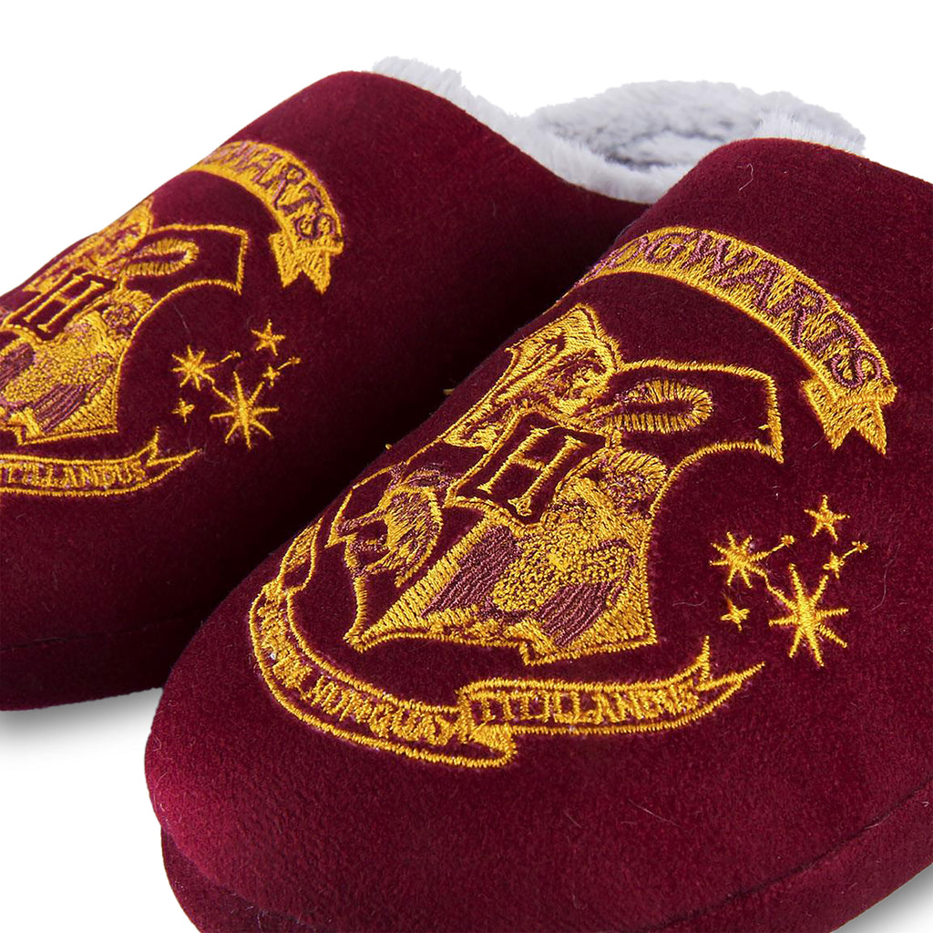 Product image Harry Potter - Hogwarts Crest Plush Slippers Red