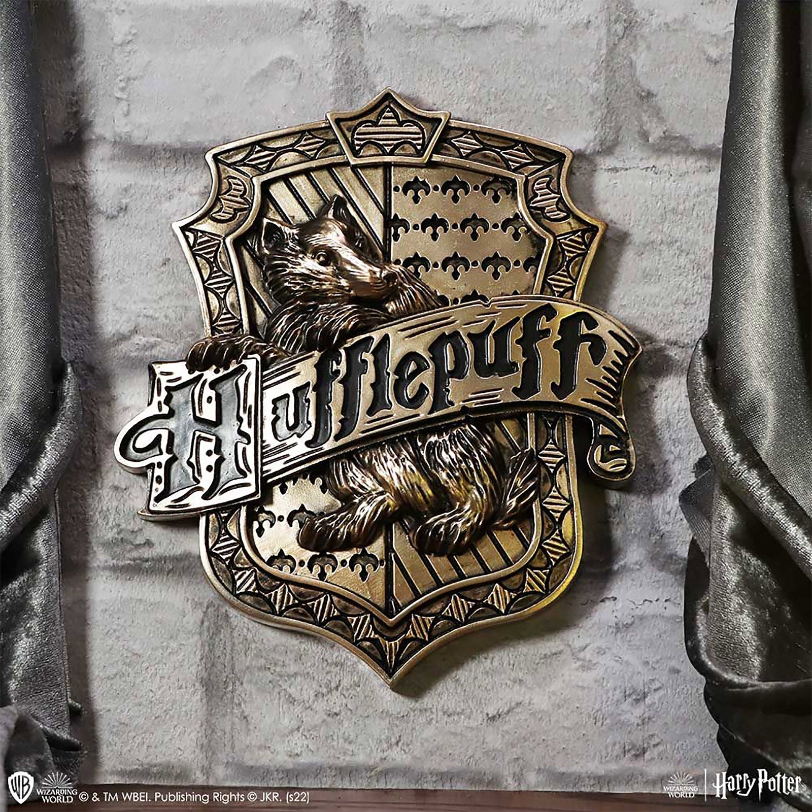 Product image Harry Potter - Hufflepuff Crest Wall Art
