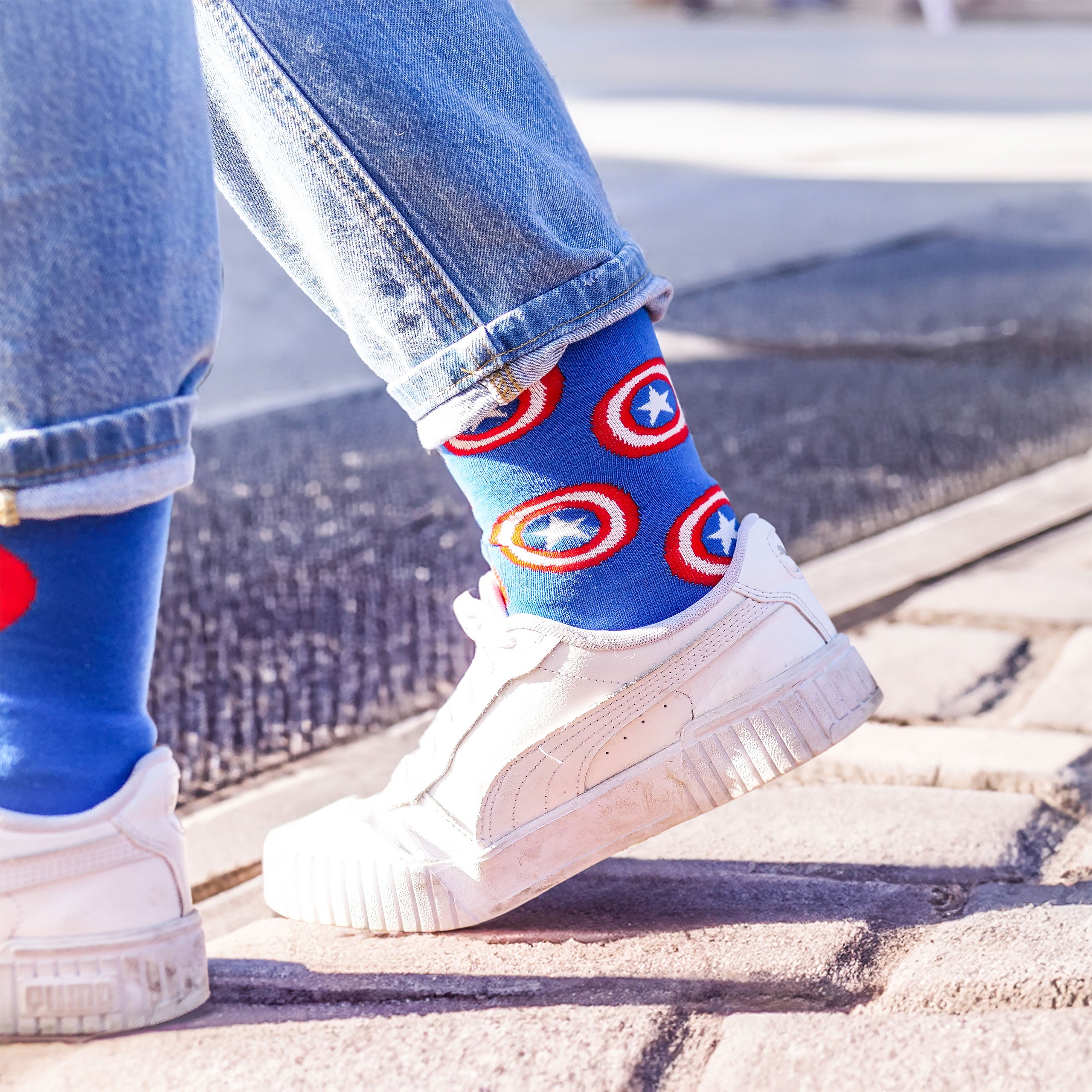 Product image Captain America - Shield Logo Socks 2 Pair Set Blue