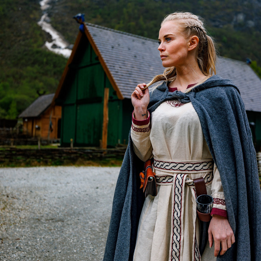 Product image Medieval Cloak Elinor grey