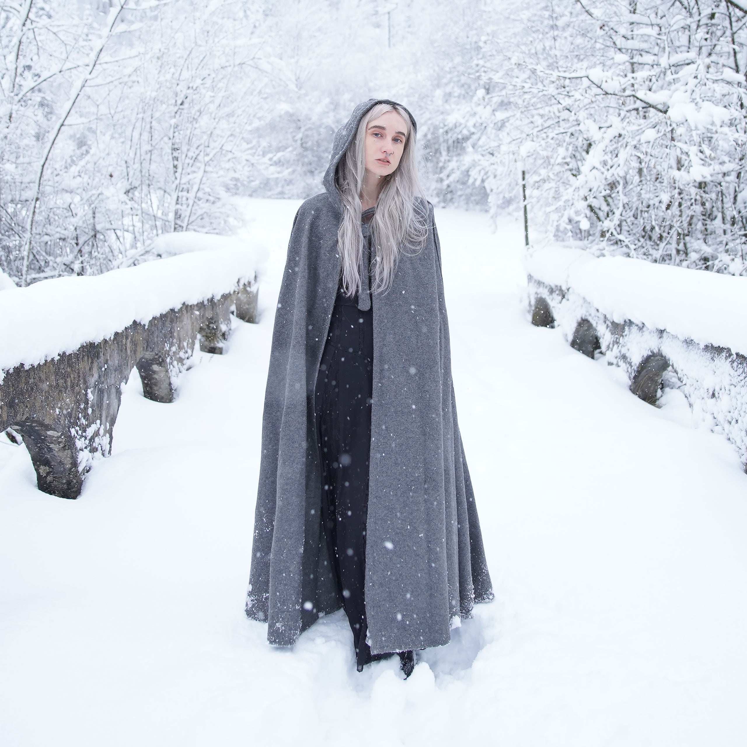 Product image Medieval Cloak Elinor grey