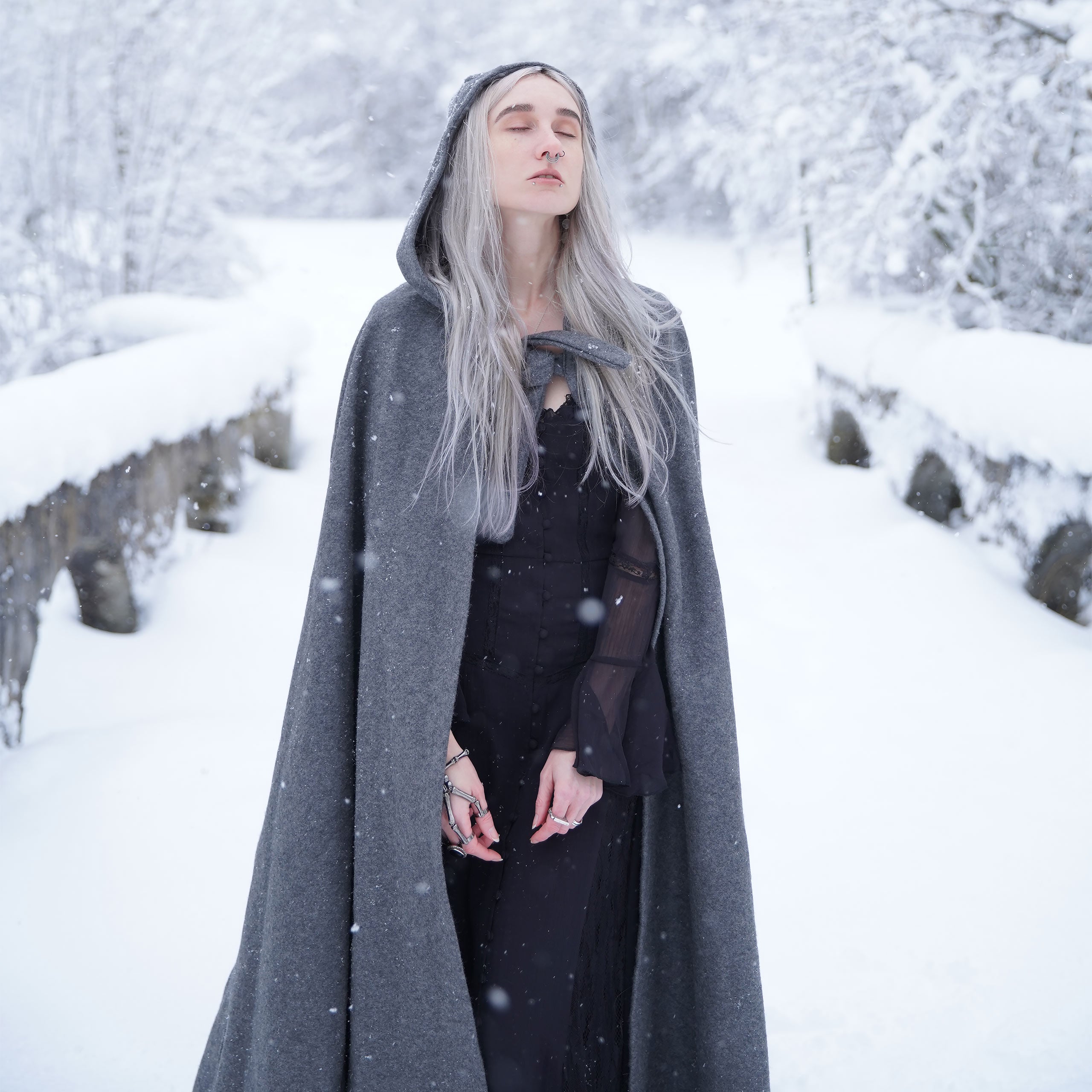 Product image Medieval Cloak Elinor grey