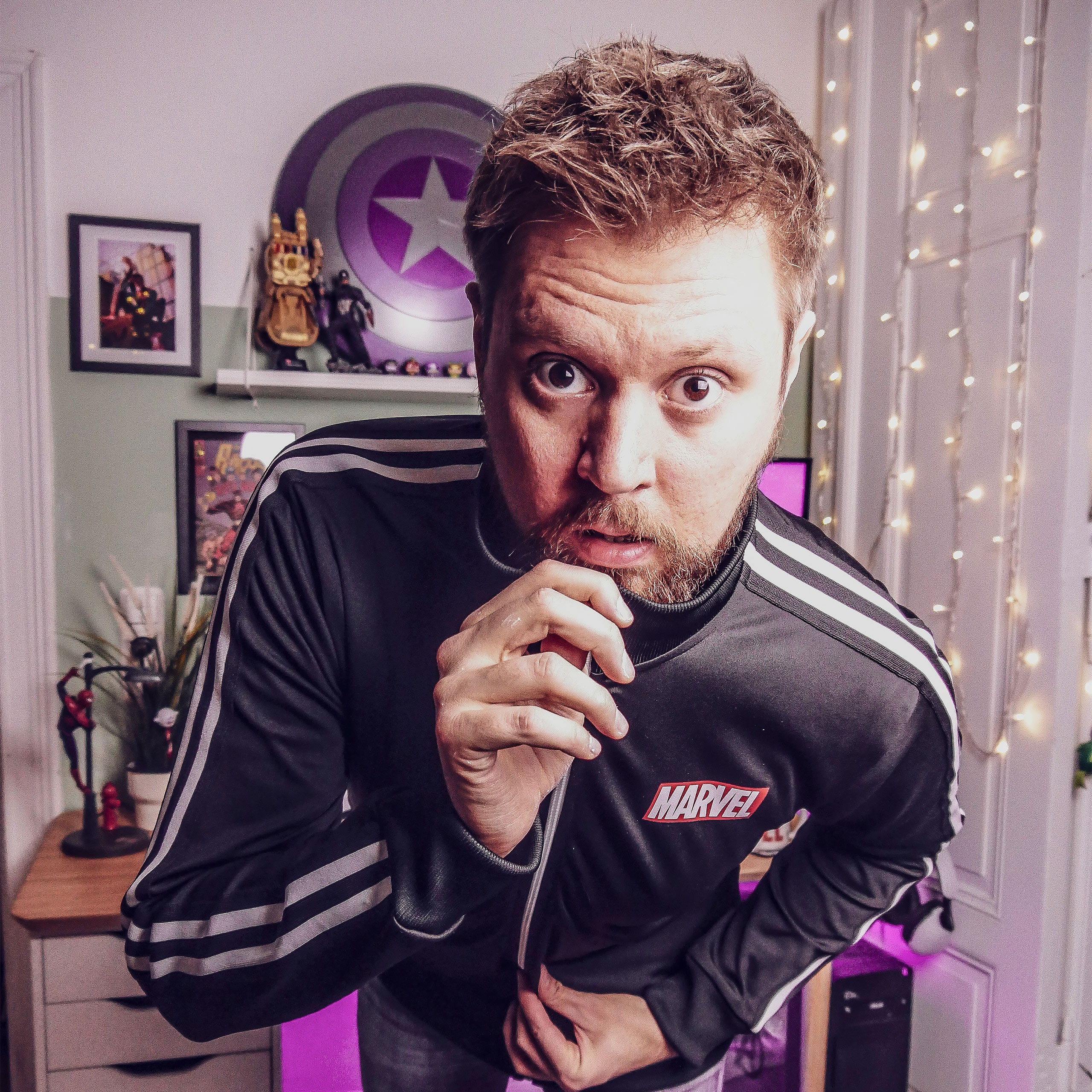 Product image Marvel - Logo Tracksuit Black