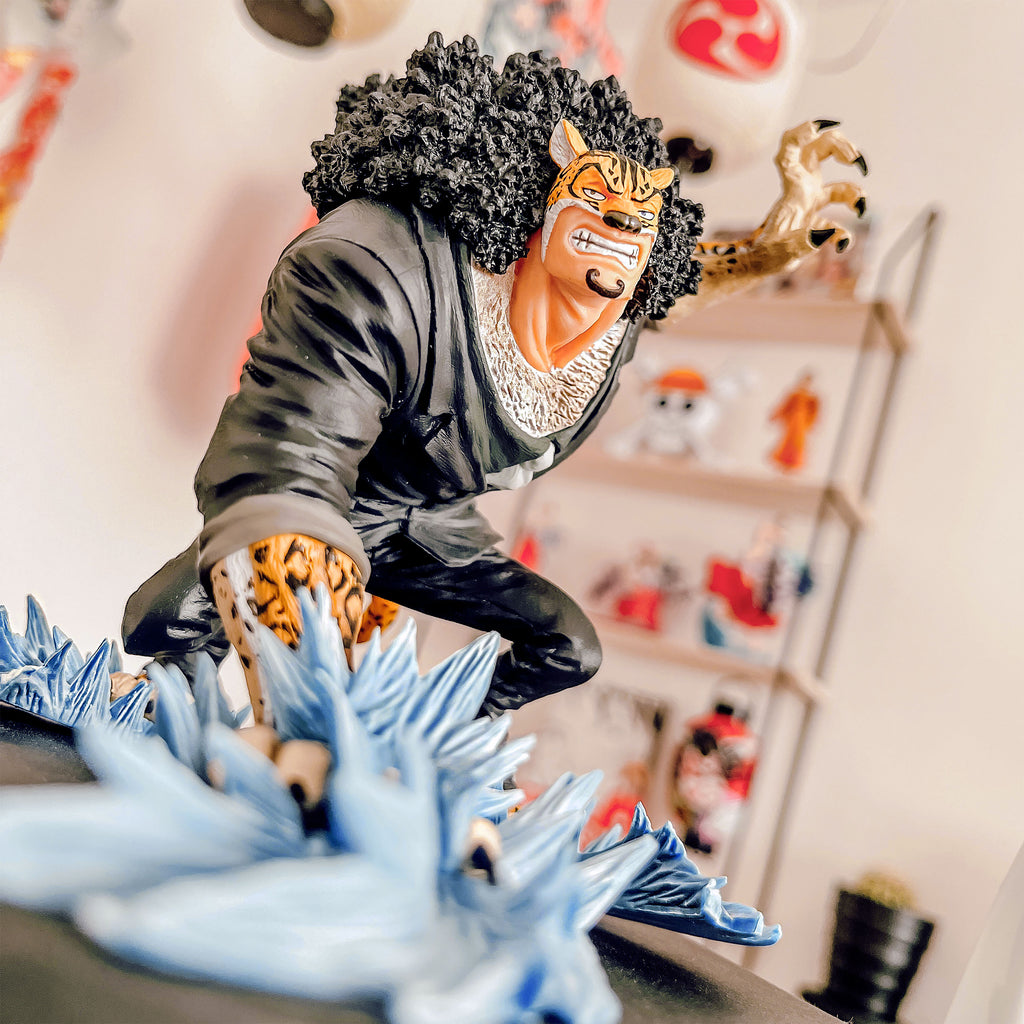 Product image One Piece - Rob Lucci Duel Memories Figure