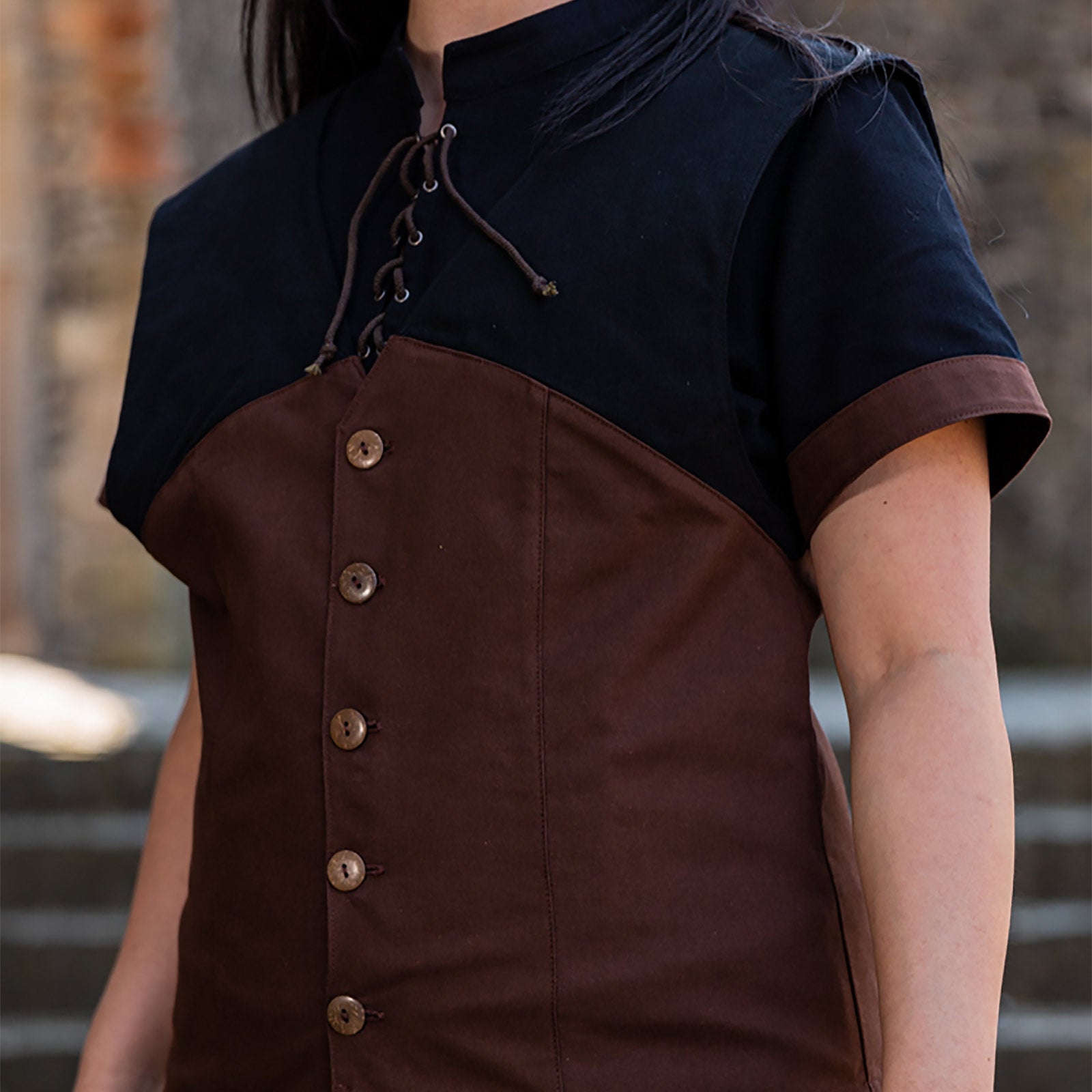 Product image Dungeons & Dragons - Rogue Hooded Vest Brown
