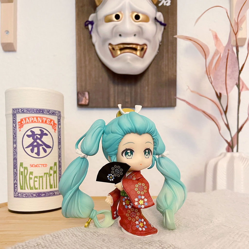 Product image Hatsune Miku - Beauty Looking Back Version Nendoroid Action Figure