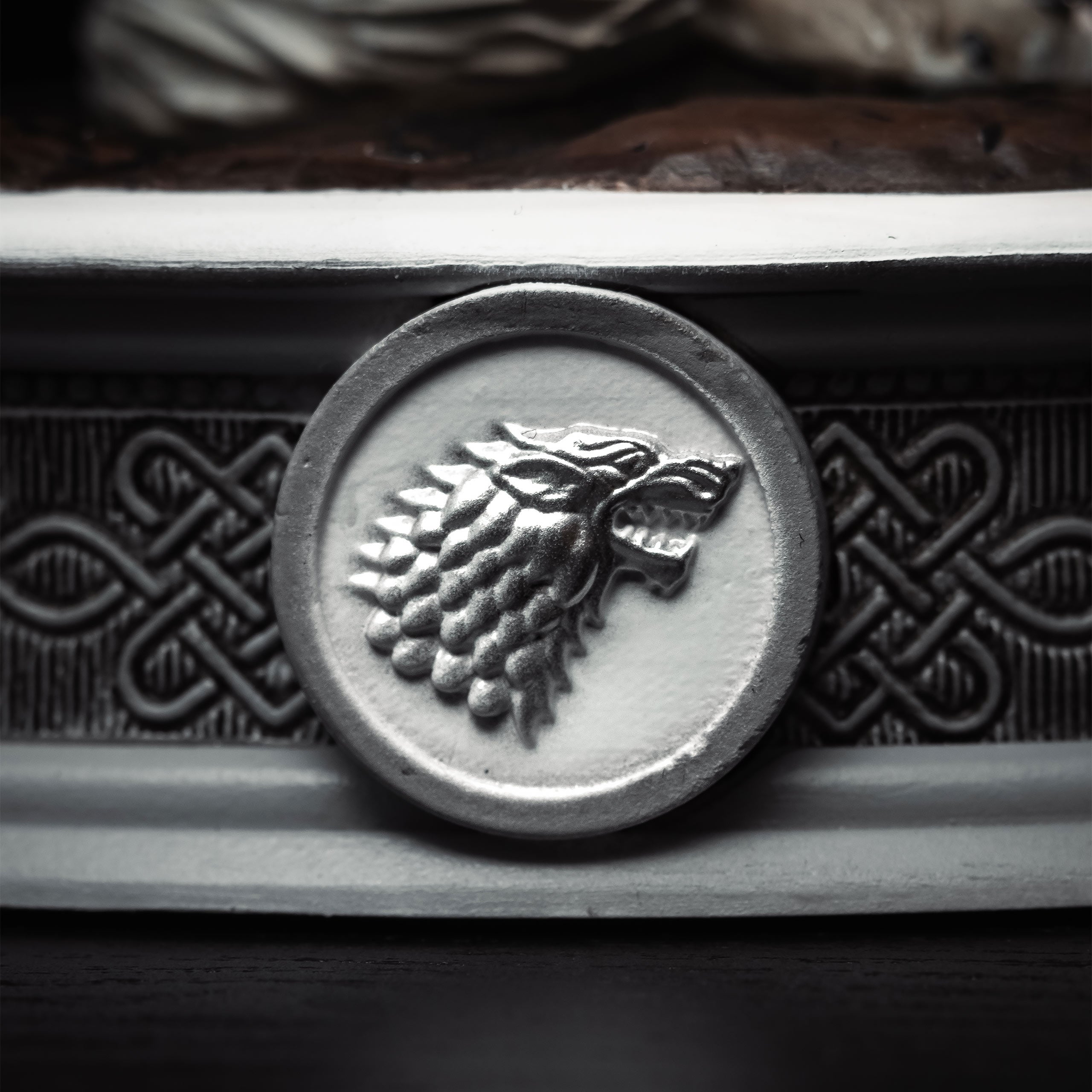 Product image Game of Thrones - Jon Snow with Ghost Statue