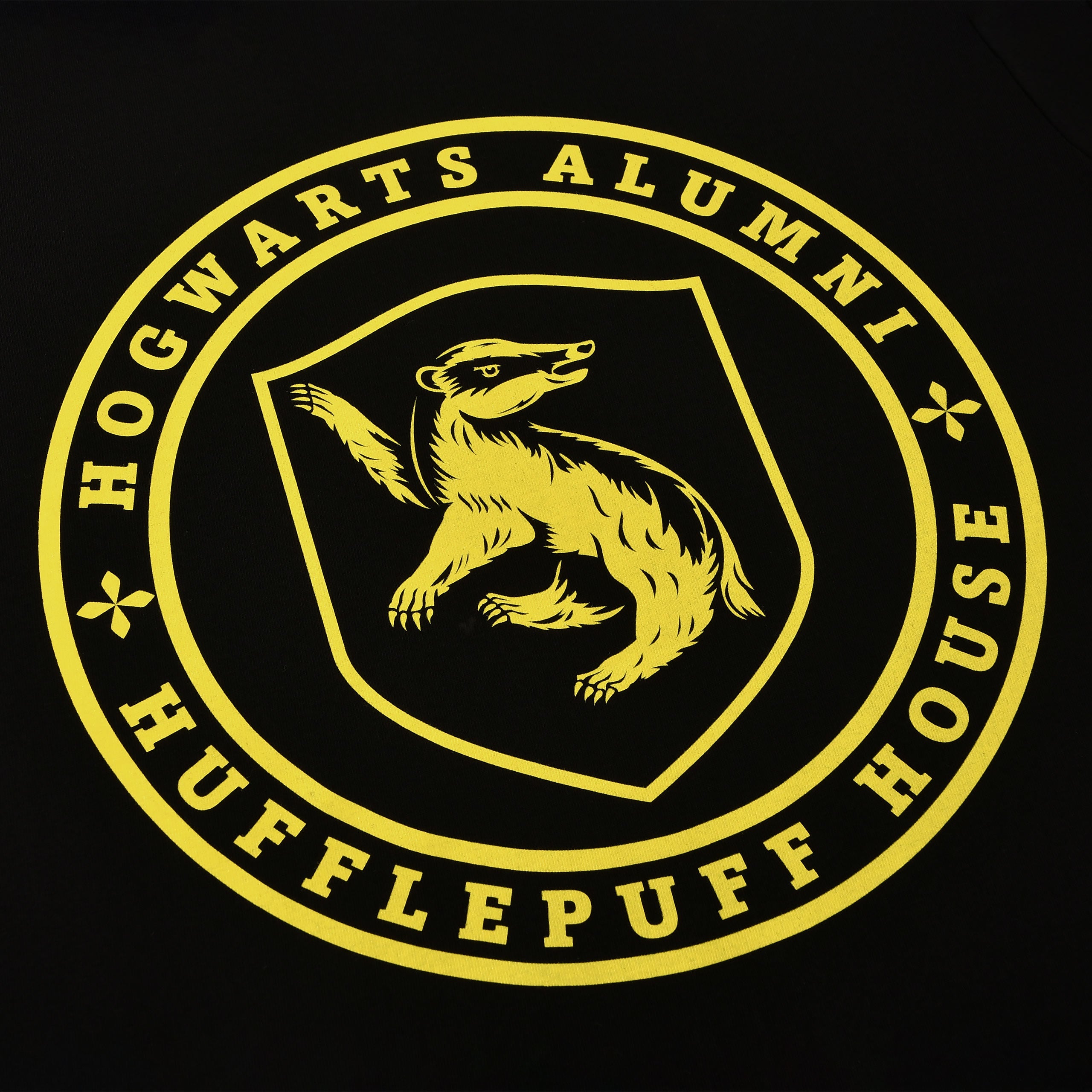Product image Hufflepuff Hogwarts Alumni T-Shirt black - Harry Potter