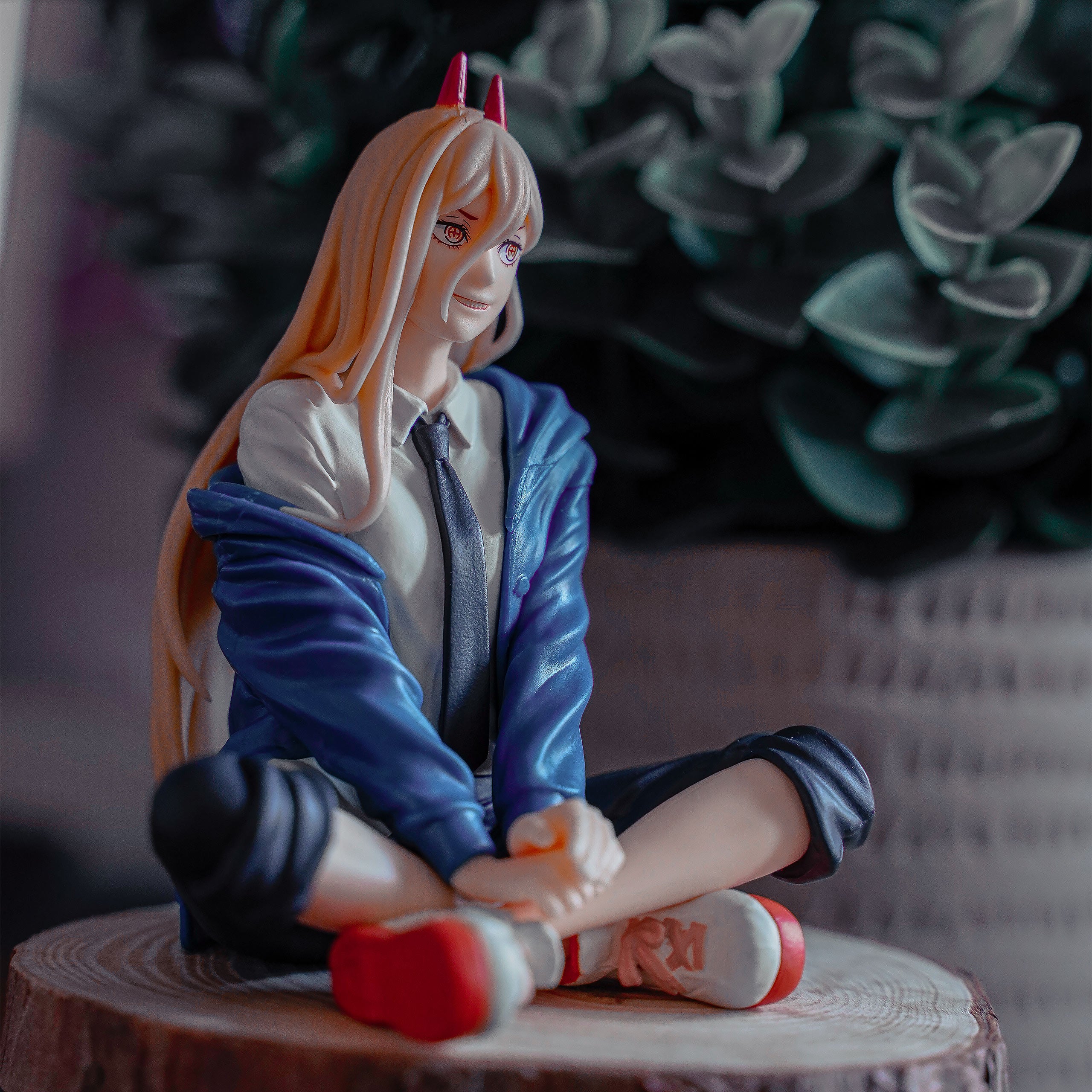 Product image Chainsaw Man - Power Figure sitting