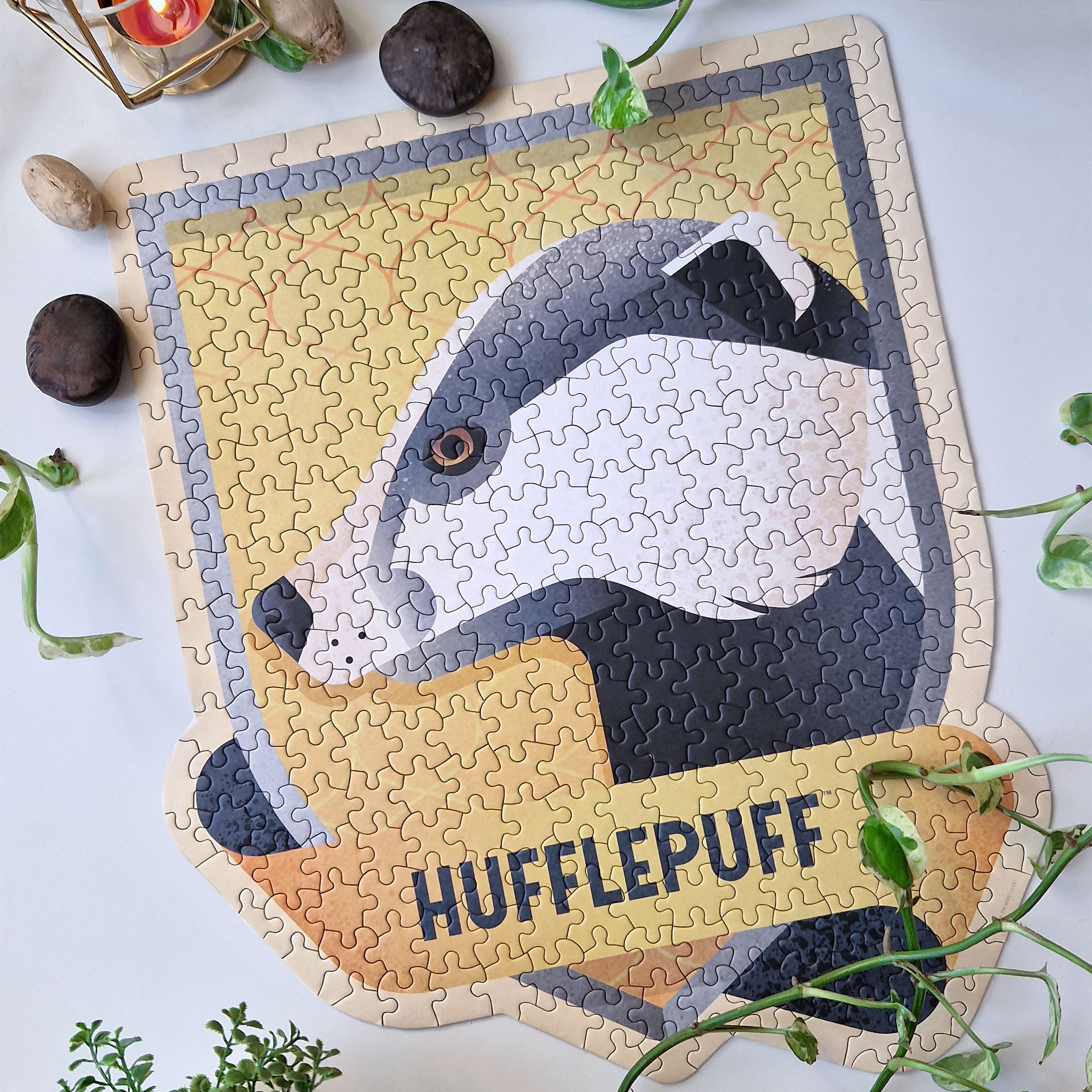 Product image Harry Potter - Hufflepuff crest puzzle in potion bottle with cork cap
