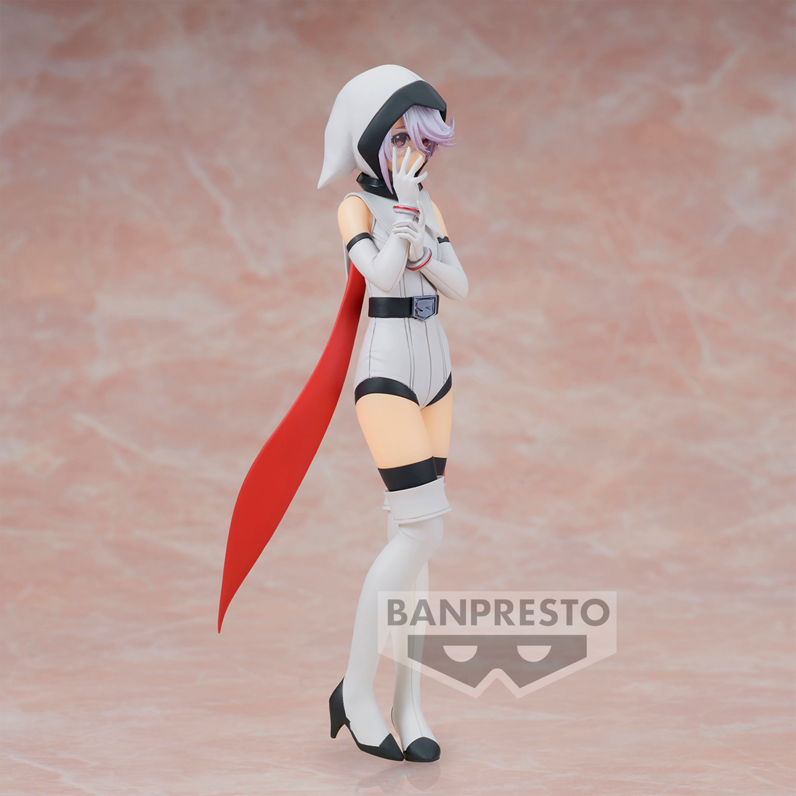 Product image SHY - Figure