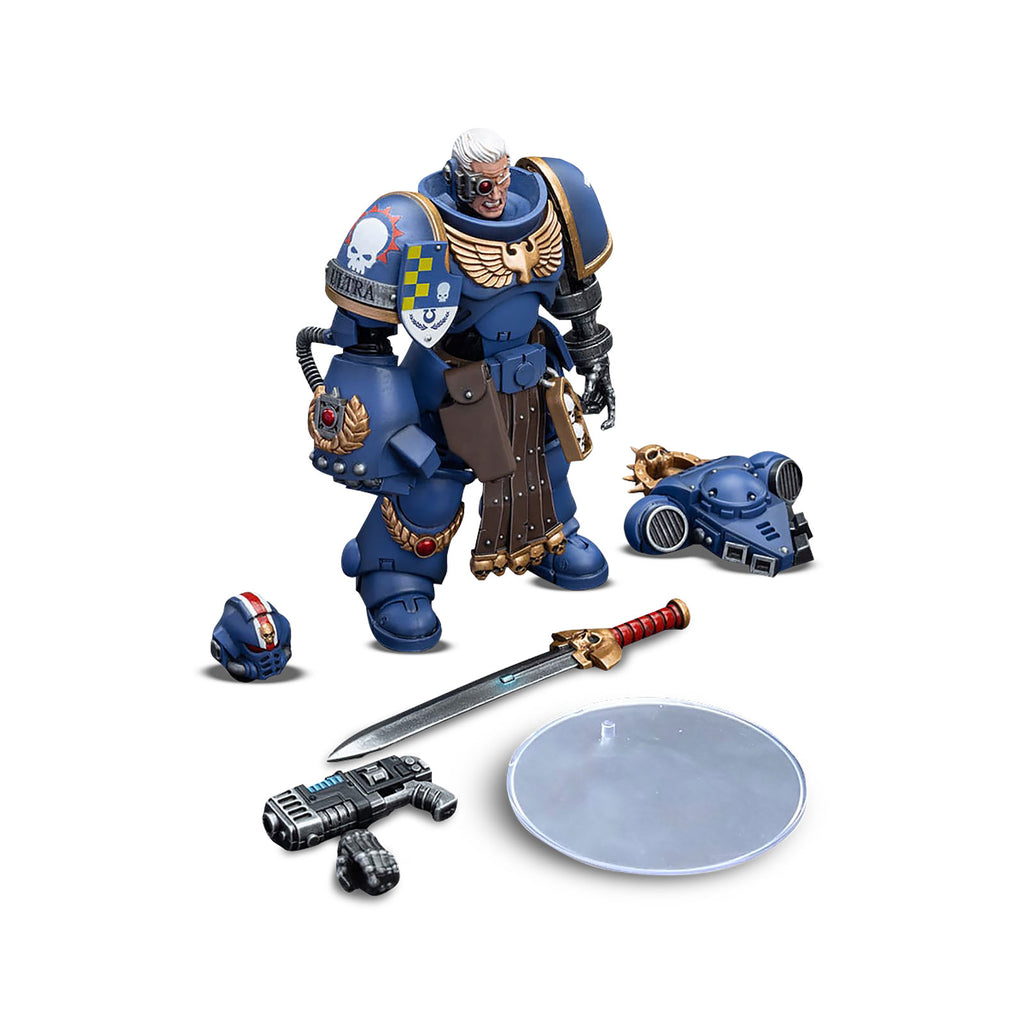 Product image Warhammer 40k - Ultramarines Lieutenant with Power Fist Action Figure