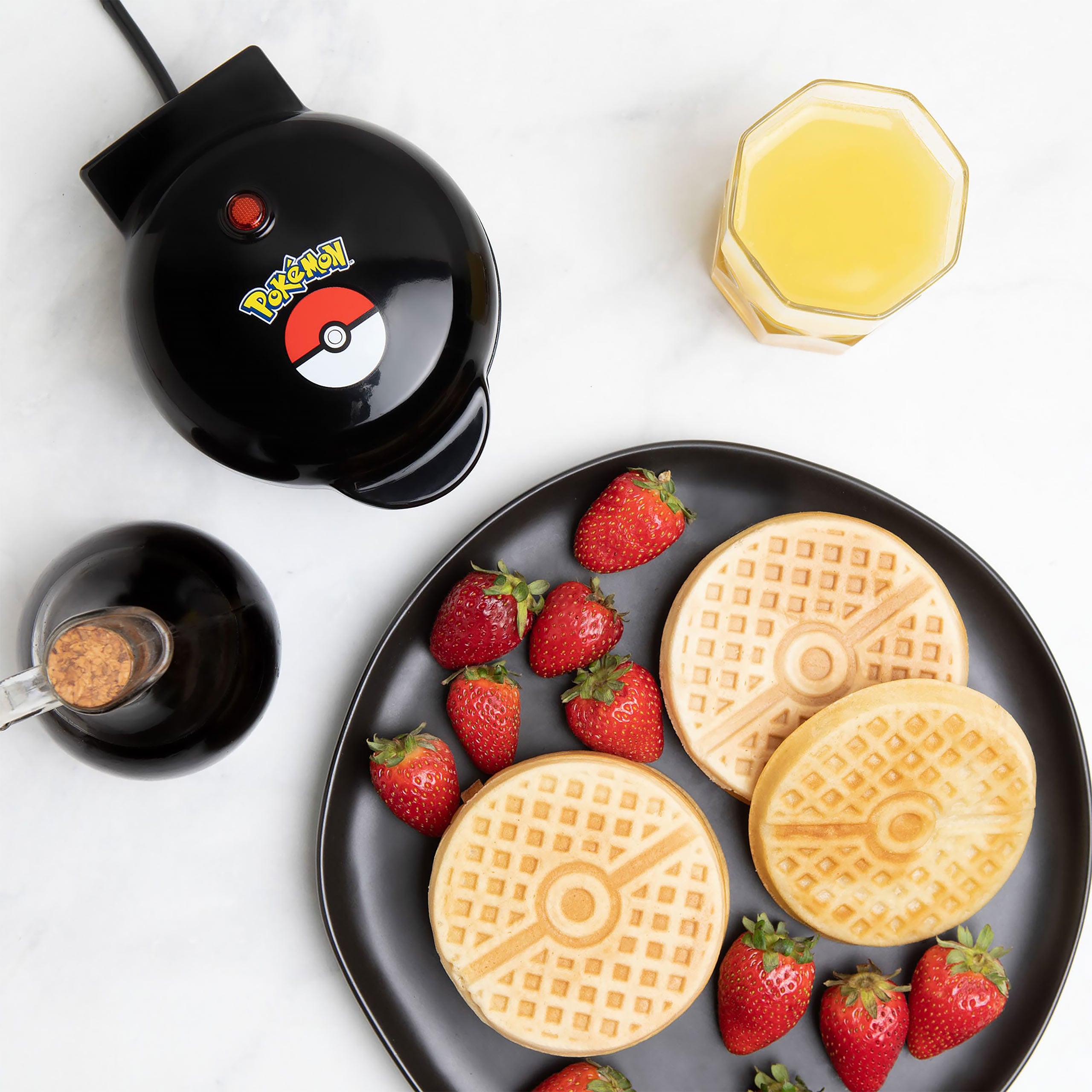 Product image Pokemon - Mini Pokeball Waffle Iron