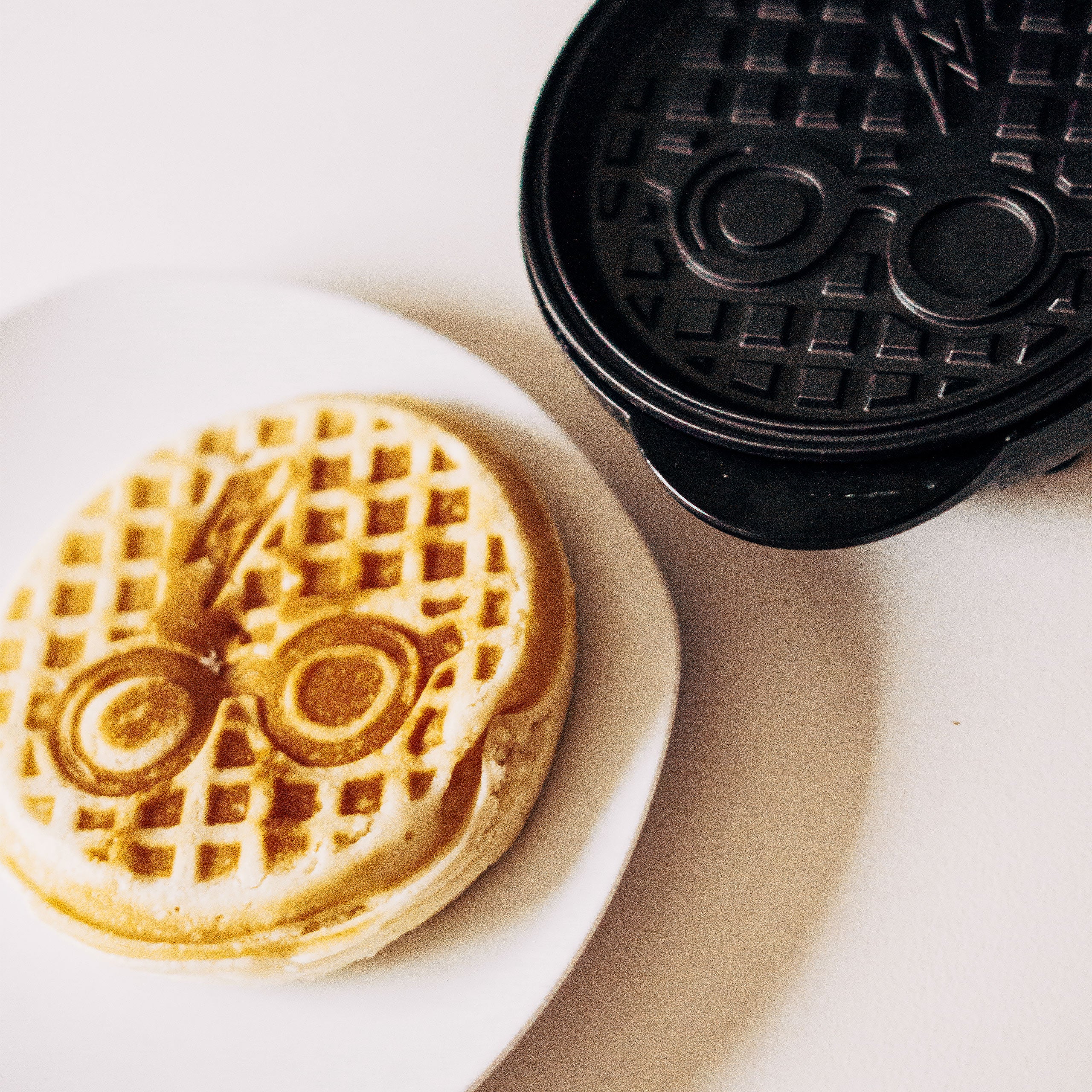 Product image Harry Potter - Symbol Mini Waffle Iron