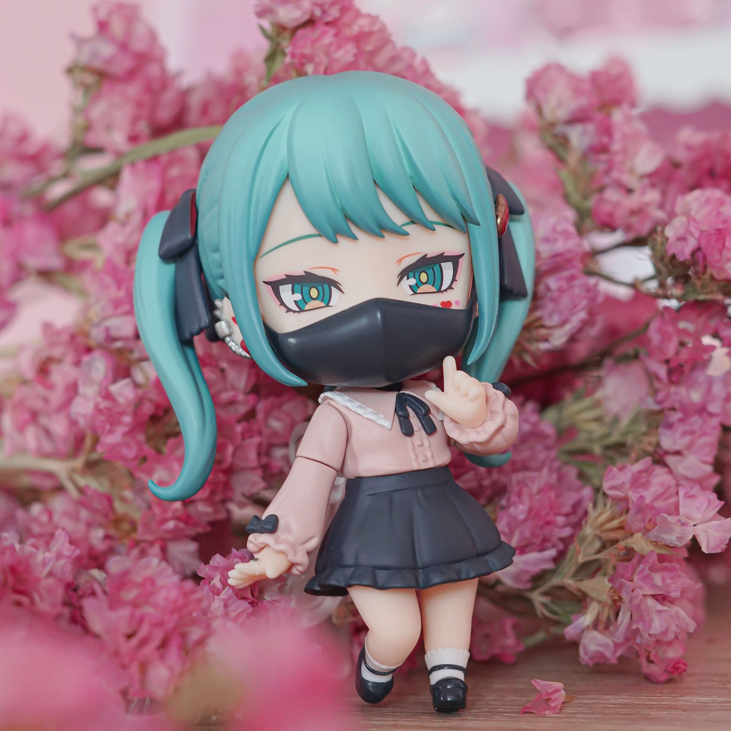 Product image Hatsune Miku - Nendoroid Action Figure The Vampire Version