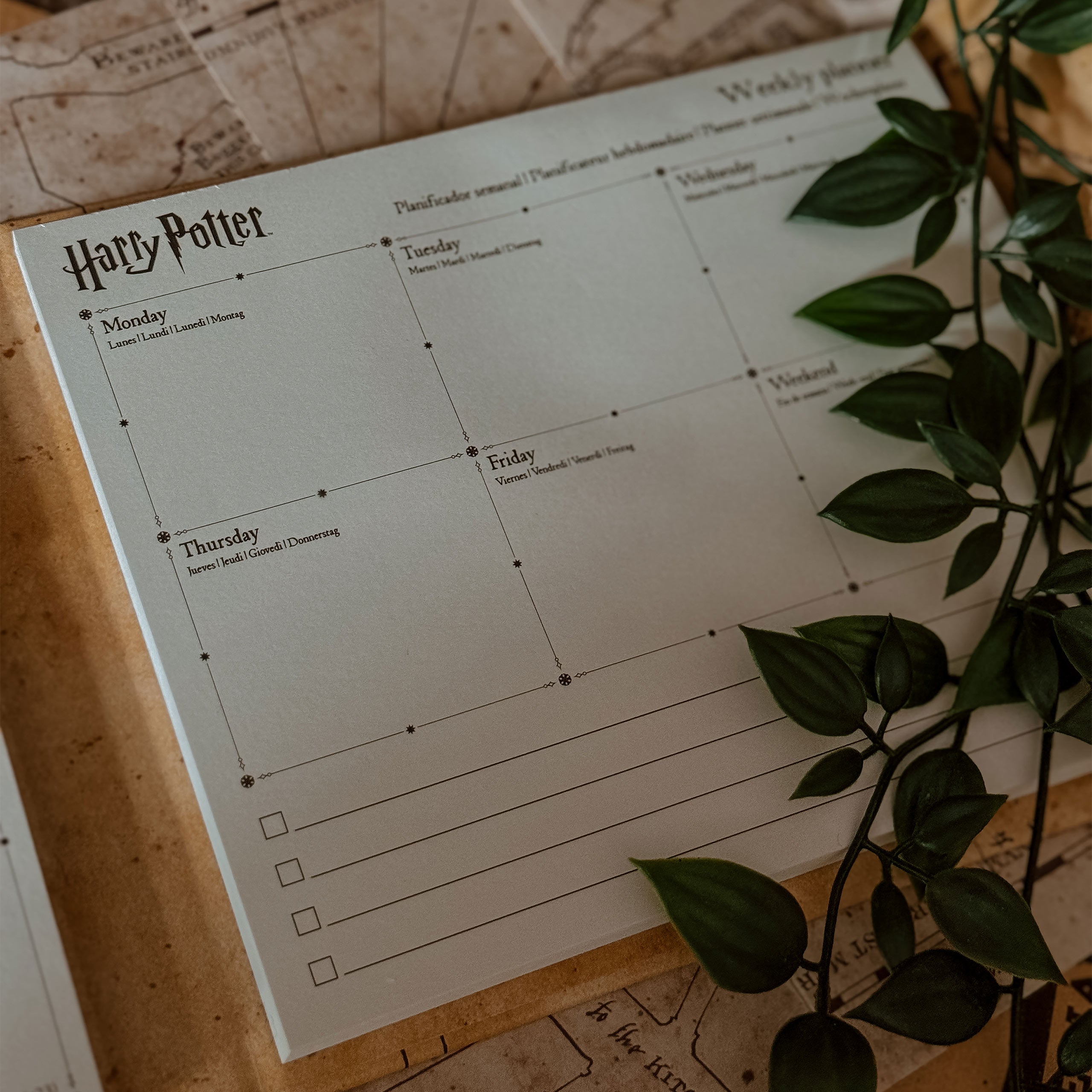 Product image Harry Potter - Marauder's Map Weekly Planner Book