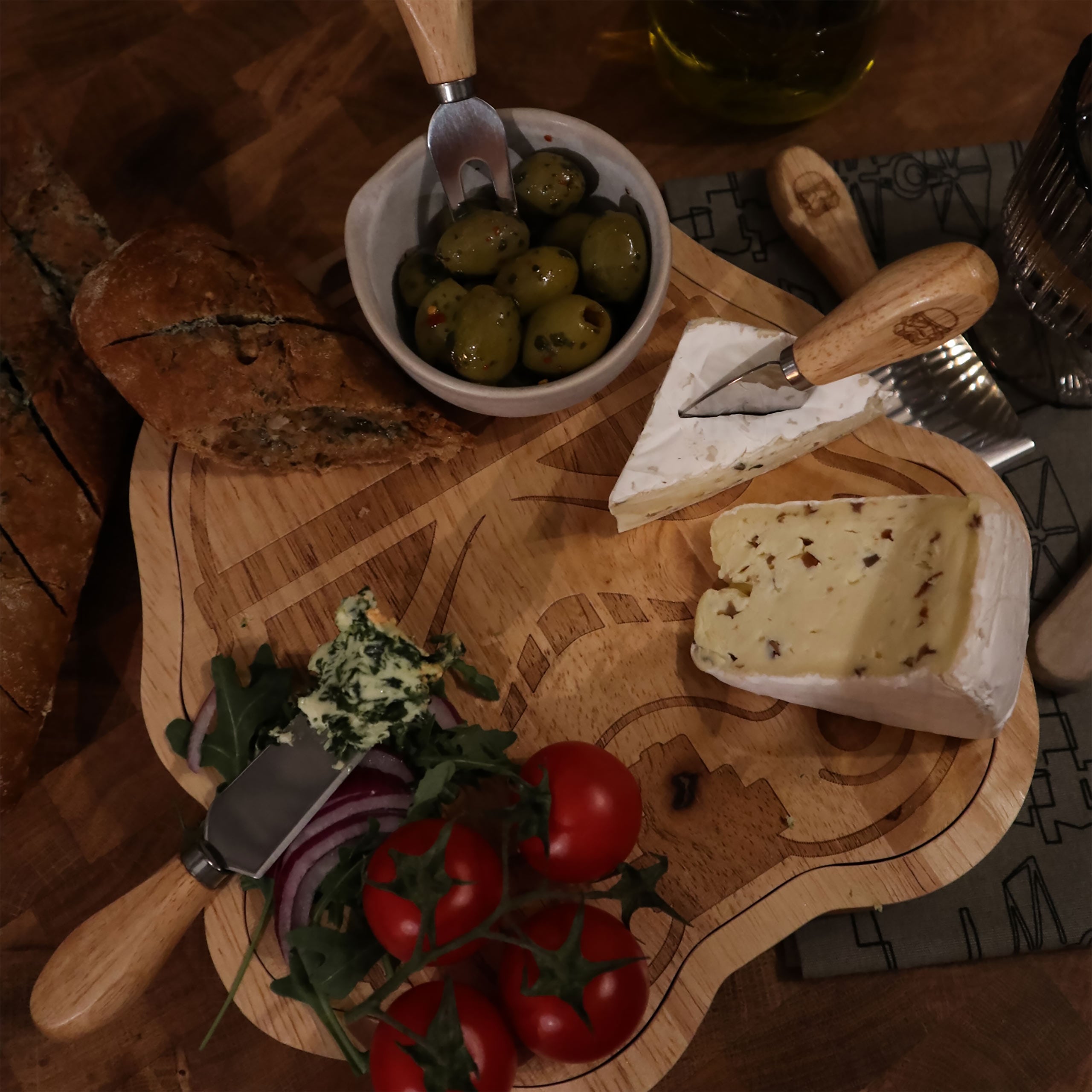 Product image Original Stormtrooper Cheese Board including Knife Set for Star Wars Fans