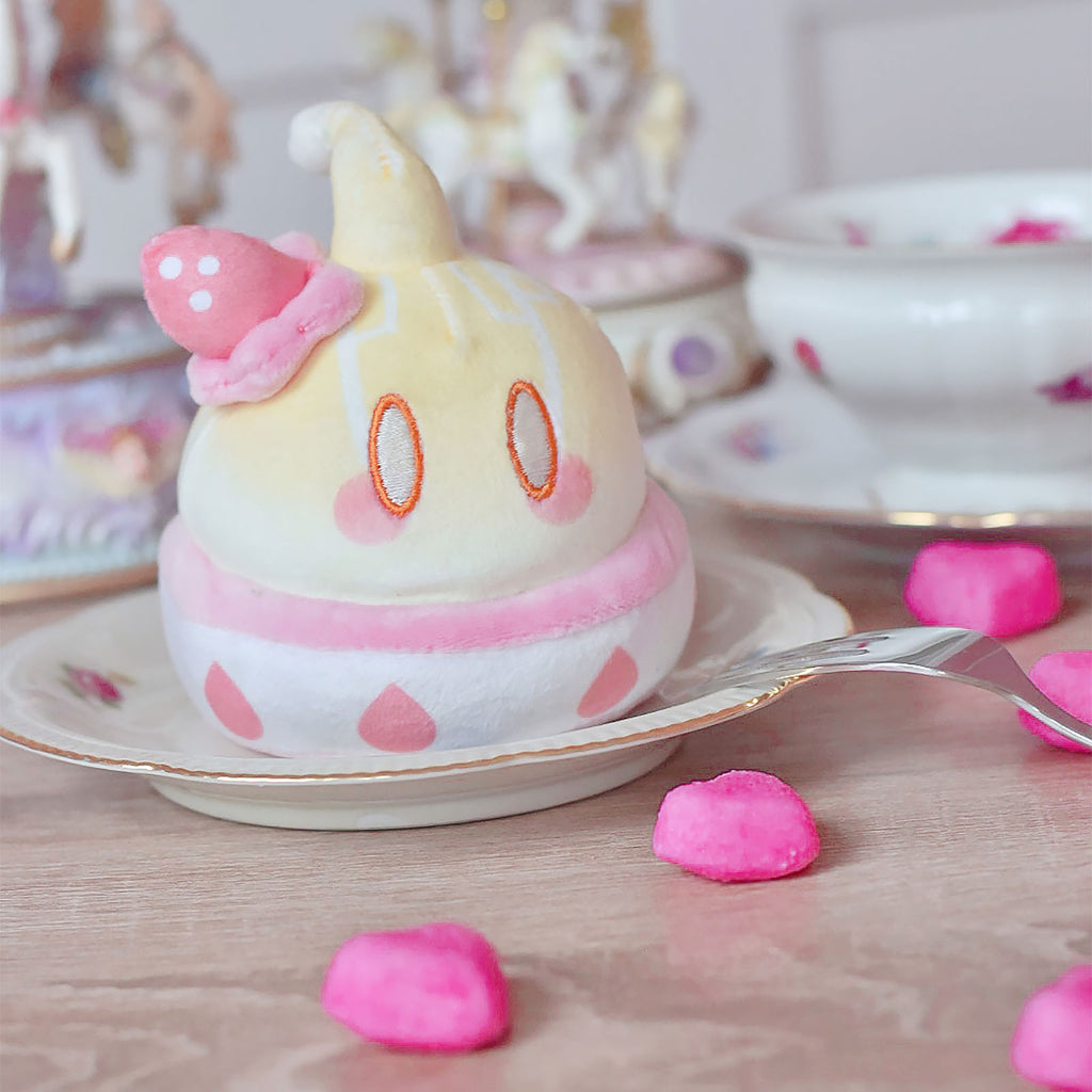 Product image Genshin Impact - Mutant Electro Slime Strawberry Cake Style Plush Figure